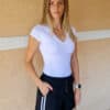 sporty-feher-csikos-fekete-zsebes-rovidnadrag-2
