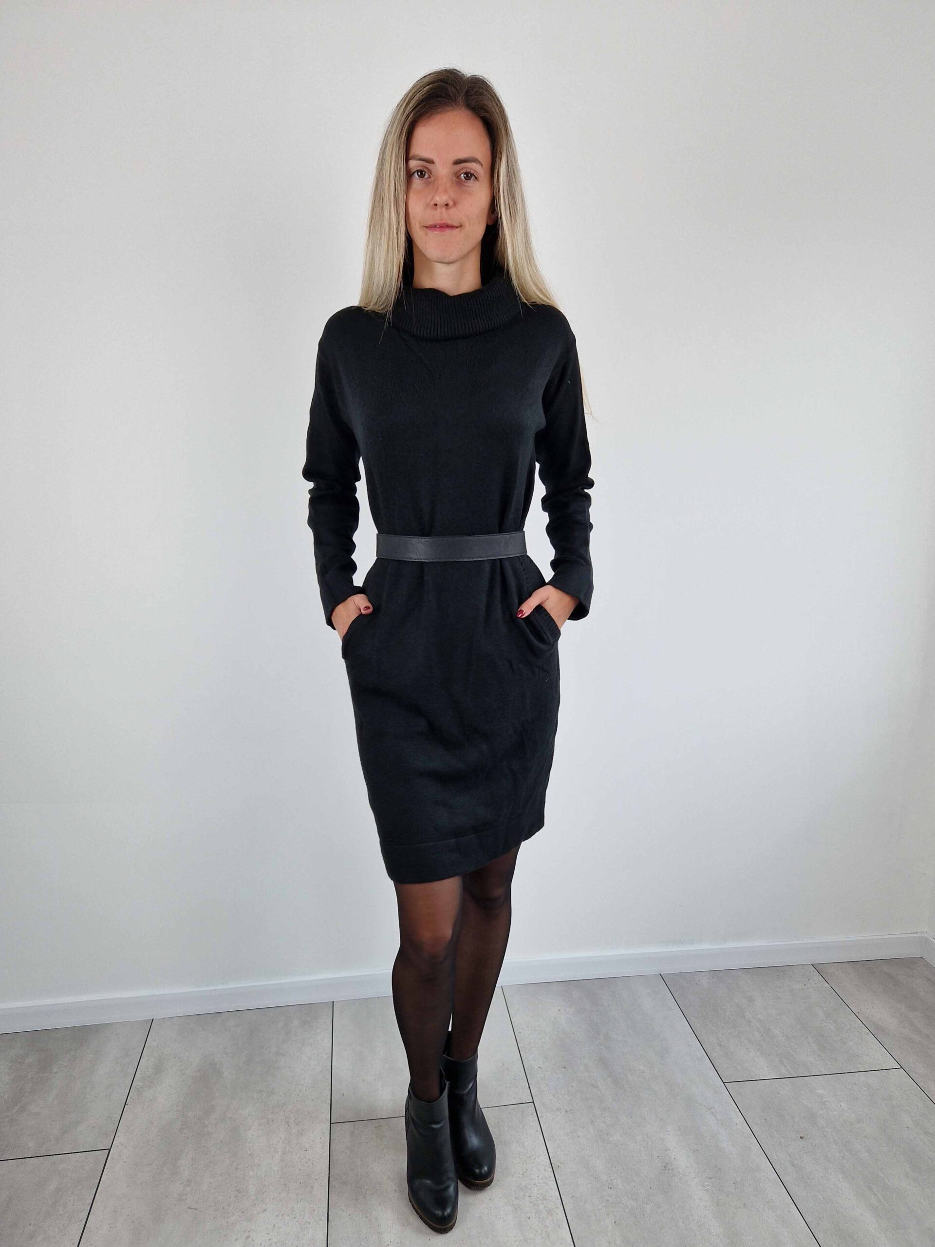carol-zsebes-pihepuha-kotott-fekete-ruha-10