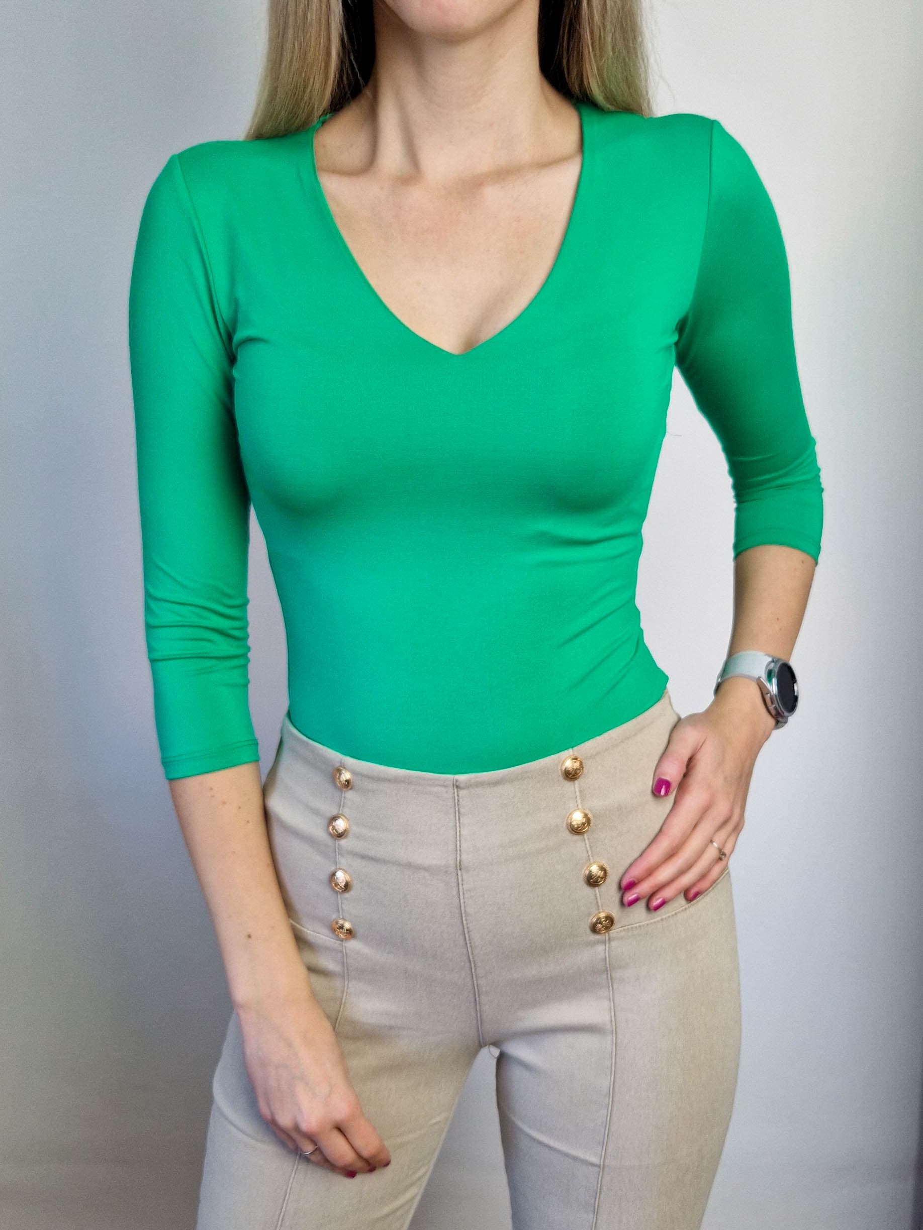 love-v-nyaku-basic-zold-szinu-felso-15