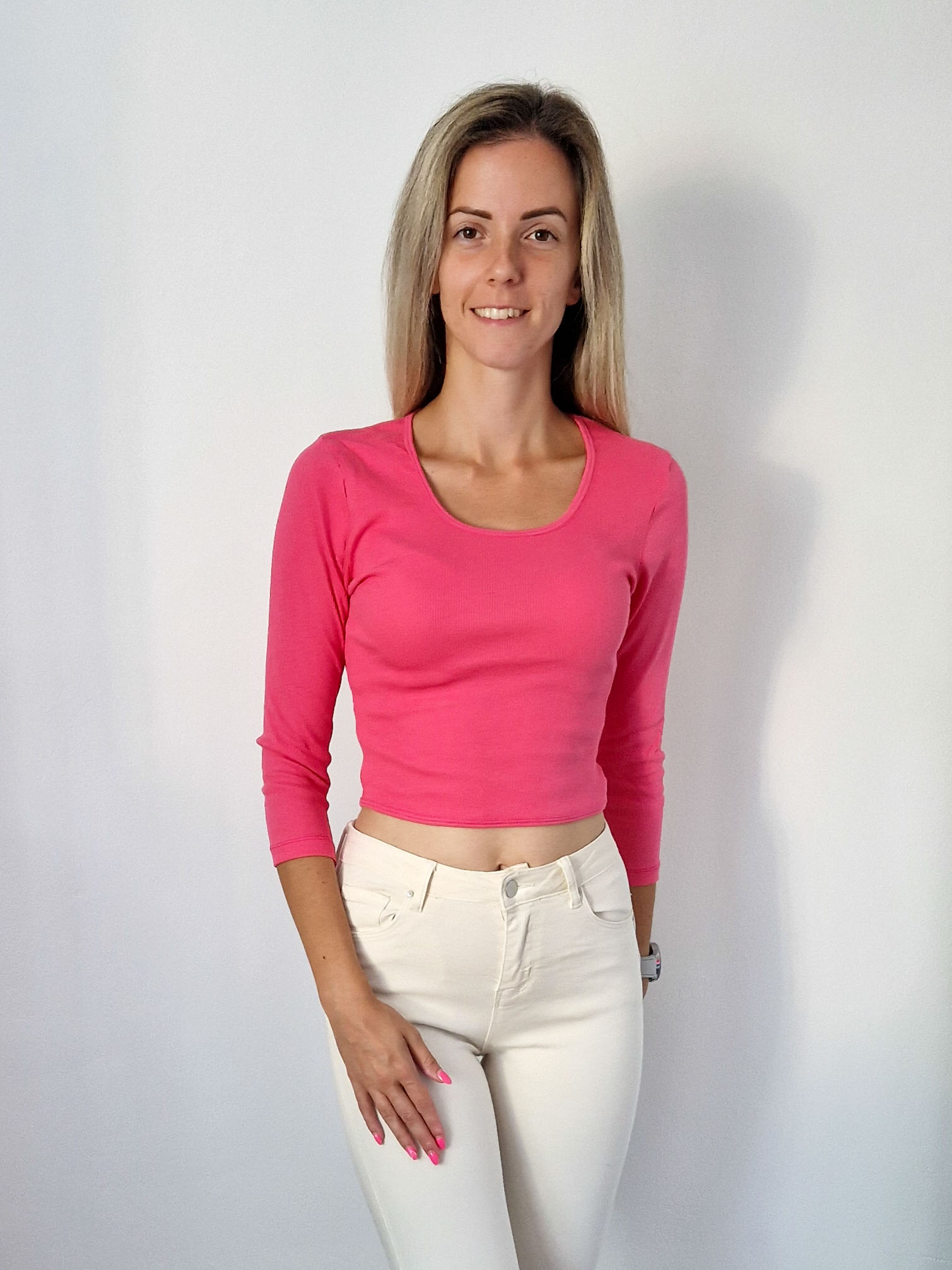 Alisha rózsaszín pamut crop felső bordázott anyagból – háromnegyedes ujjú