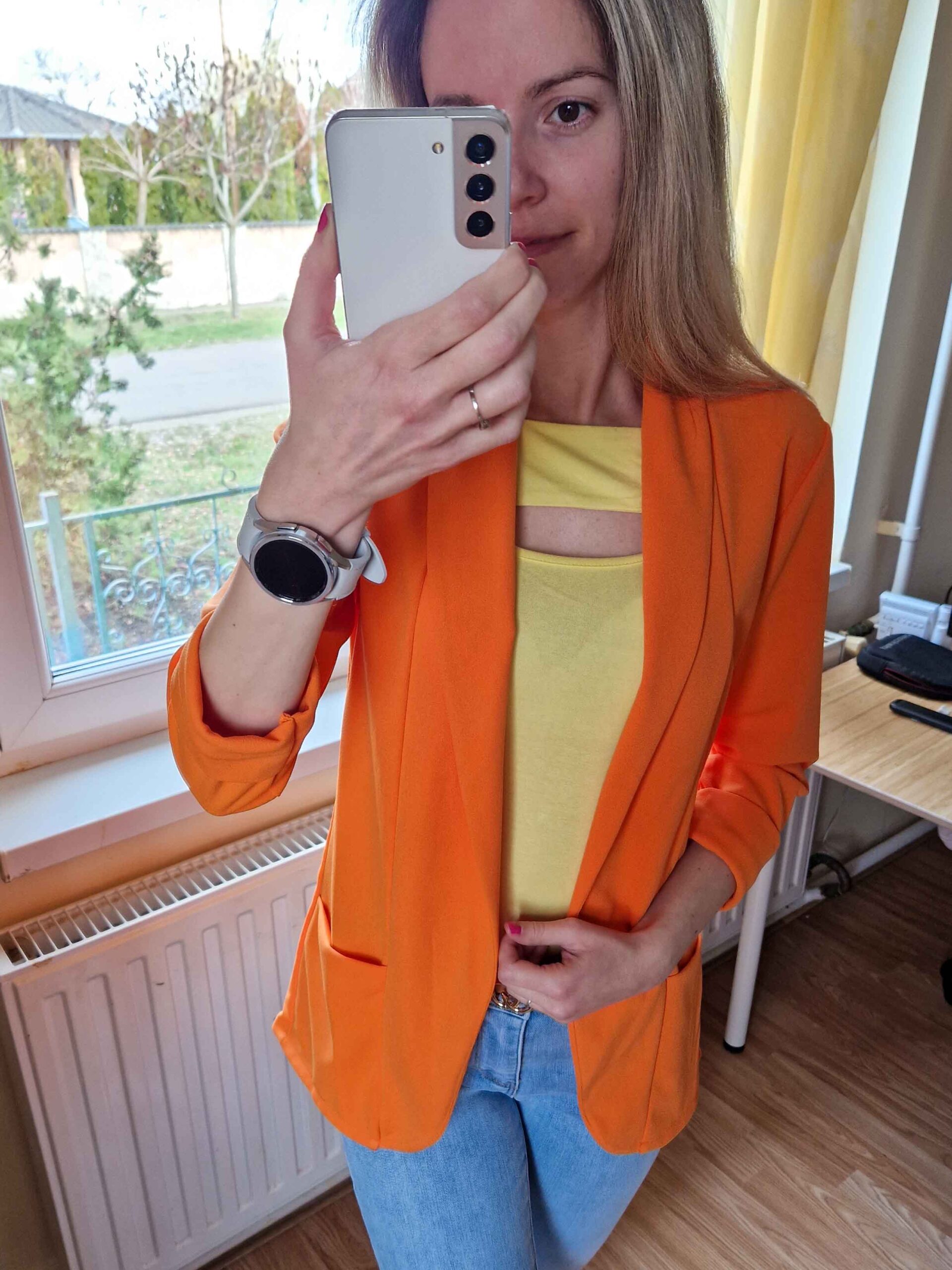 amelia-kivagott-sarga-body-12