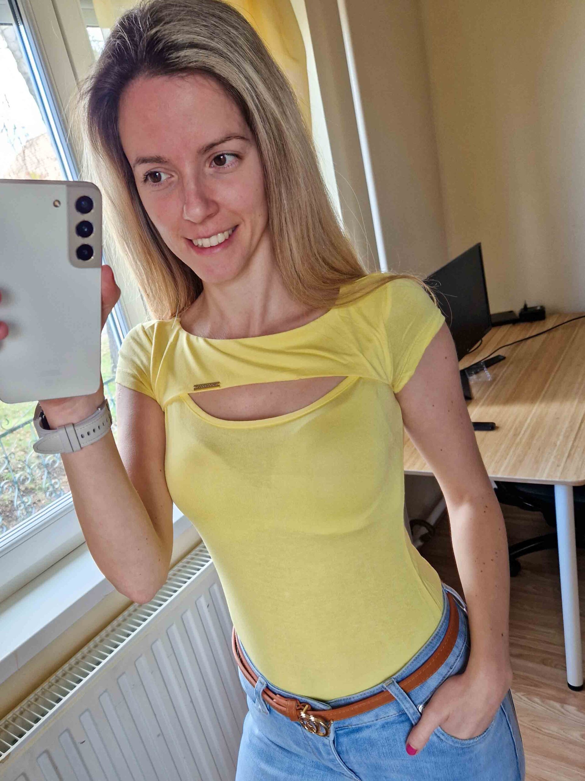 amelia-kivagott-sarga-body-13