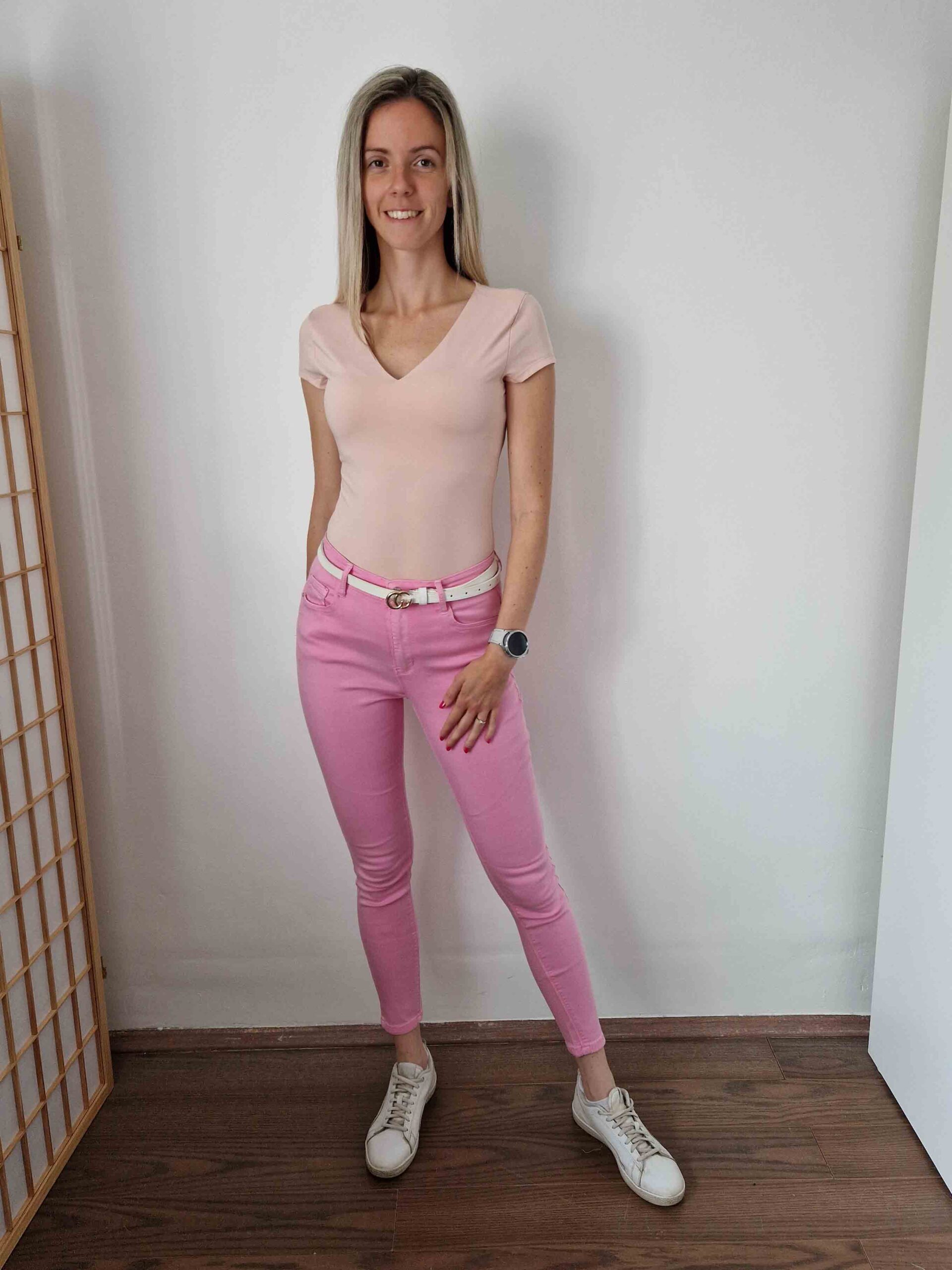 love-puder-rovid-ujju-v-nyaku-basic-felso-11