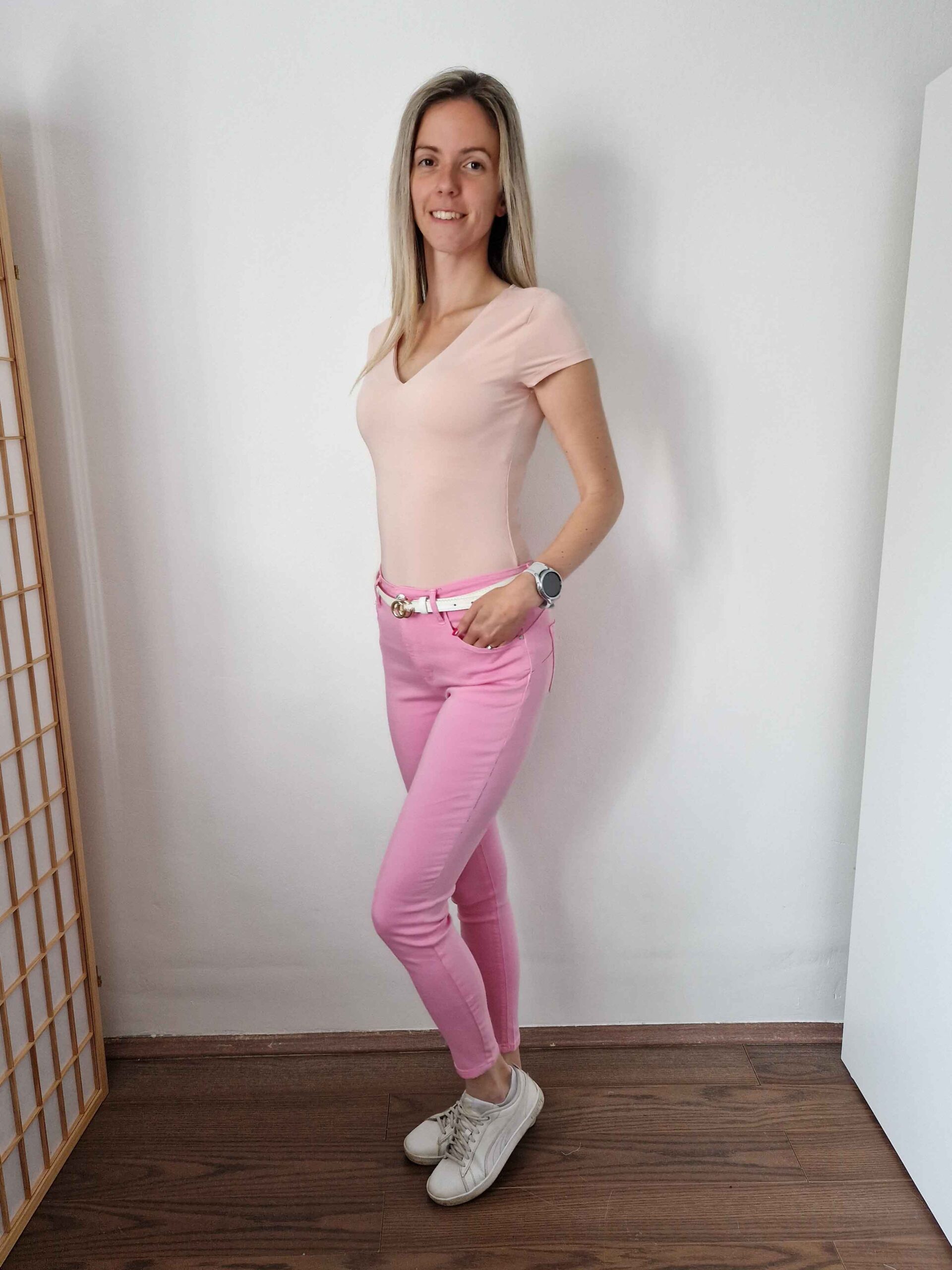 love-puder-rovid-ujju-v-nyaku-basic-felso-14