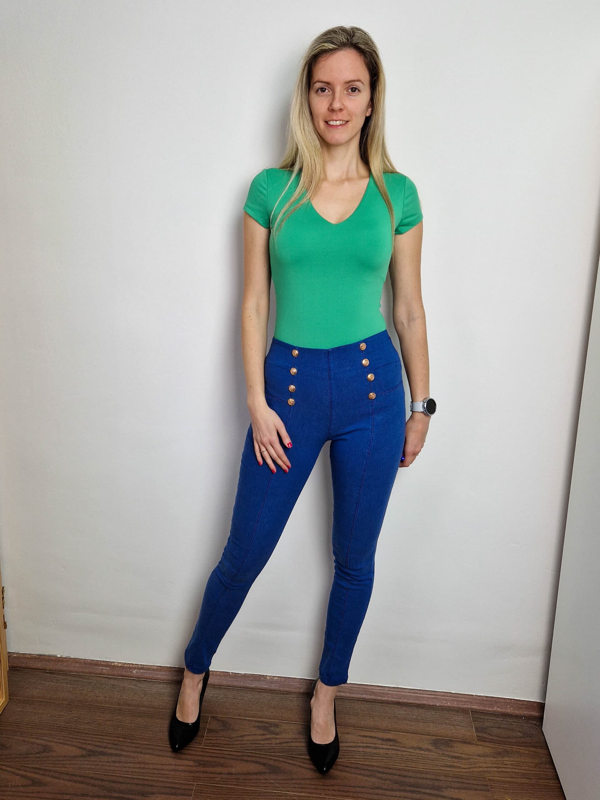 love-zold-rovid-ujju-v-nyaku-basic-felso-15