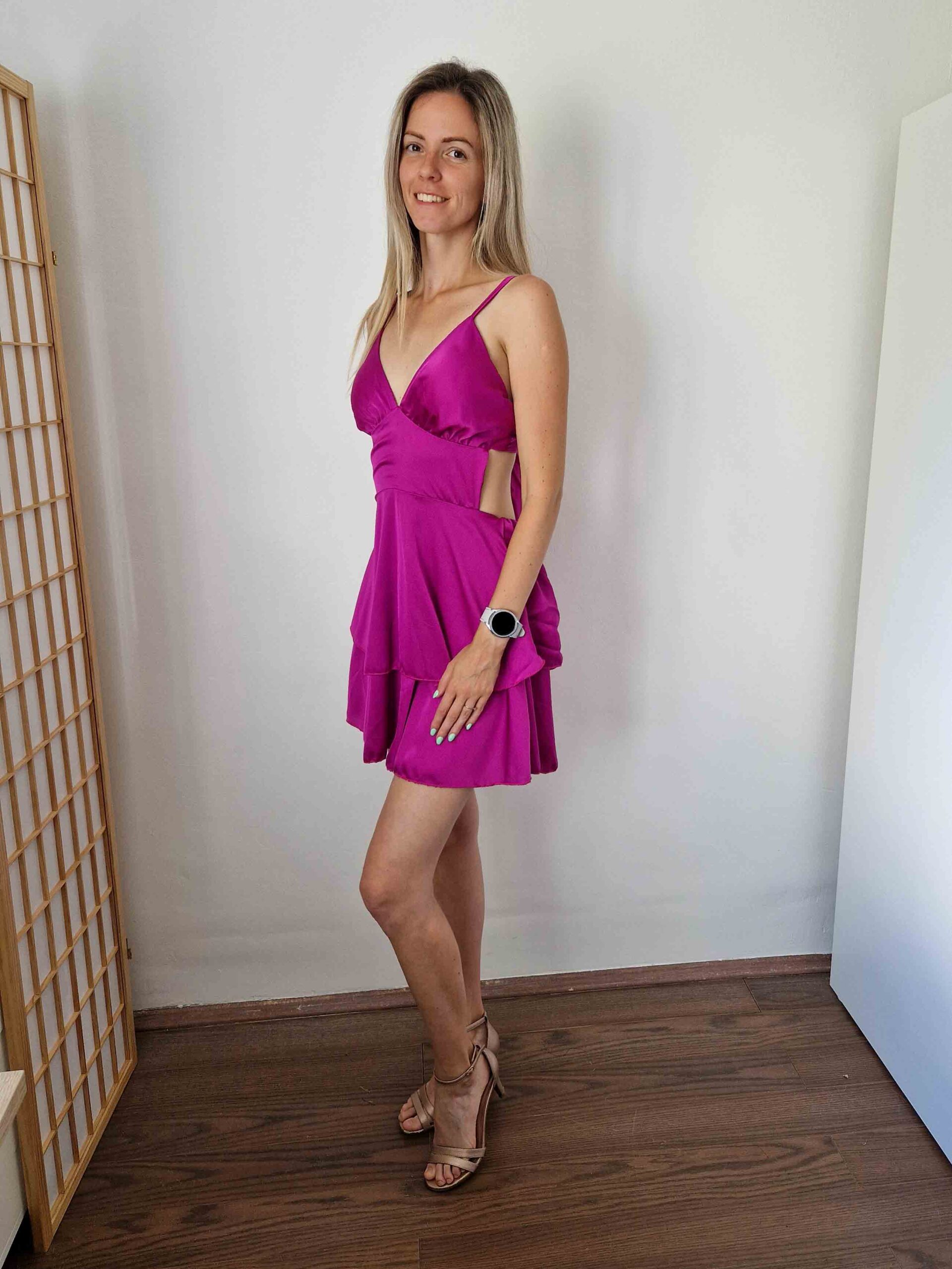 linda-lila-szaten-hatul-kivagott-alkalmi-ruha-13