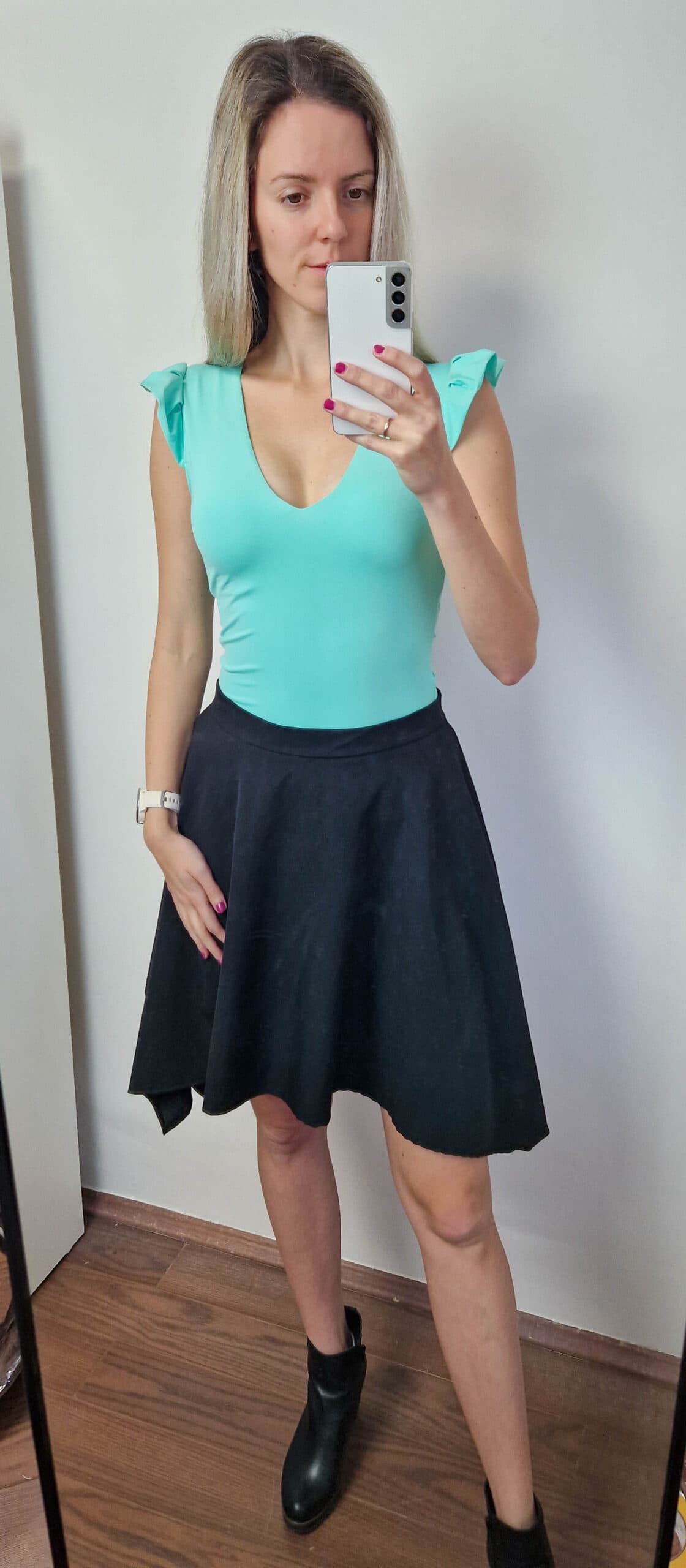 love-fodros-vallu-ujjatlan-menta-felso-11