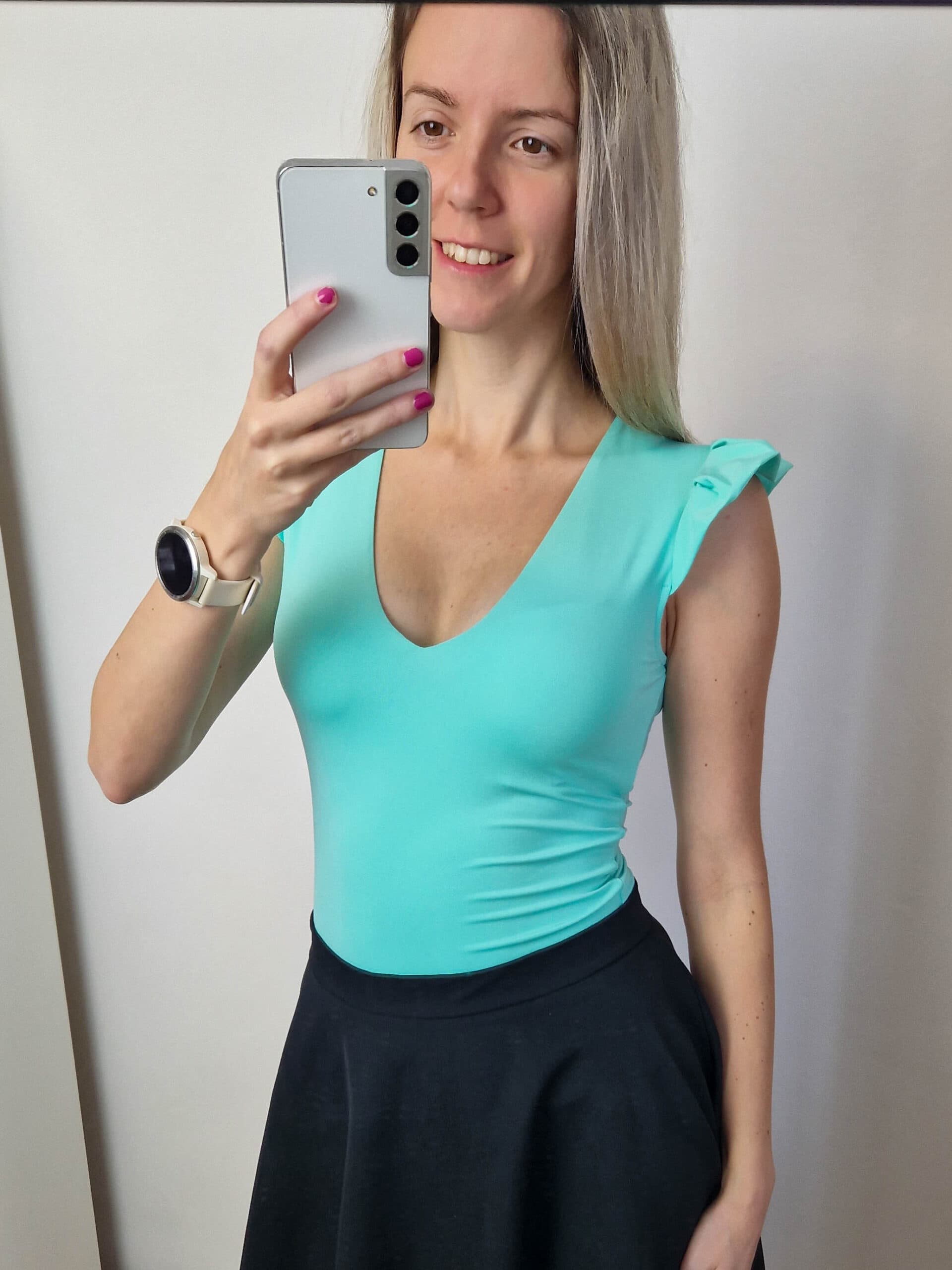 love-fodros-vallu-ujjatlan-menta-felso-12