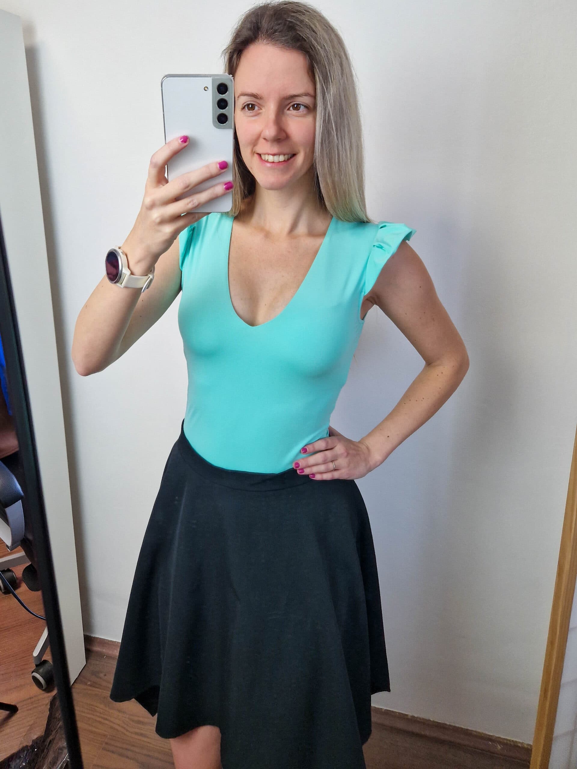 love-fodros-vallu-ujjatlan-menta-felso-13