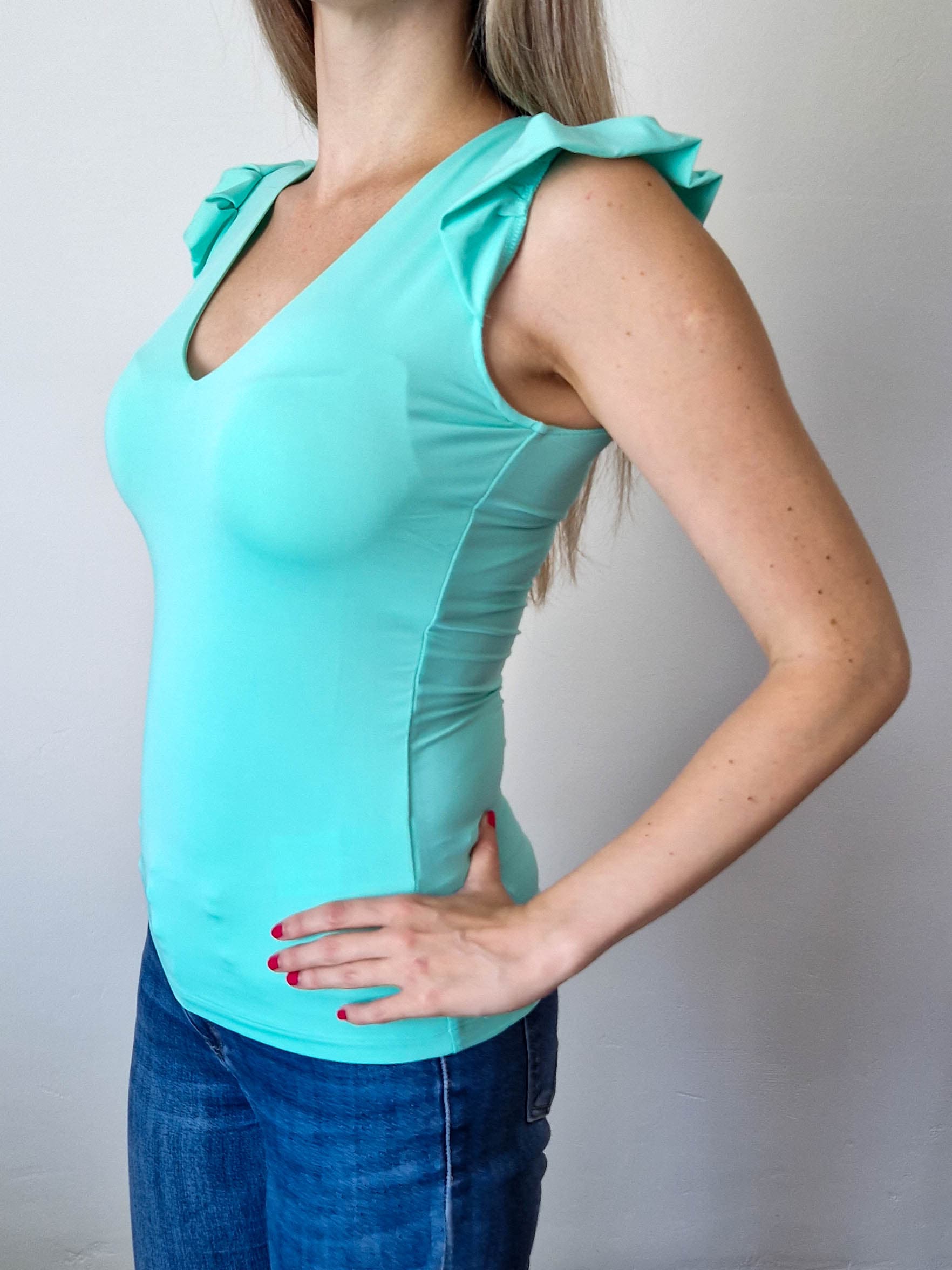 love-fodros-vallu-ujjatlan-menta-felso-3