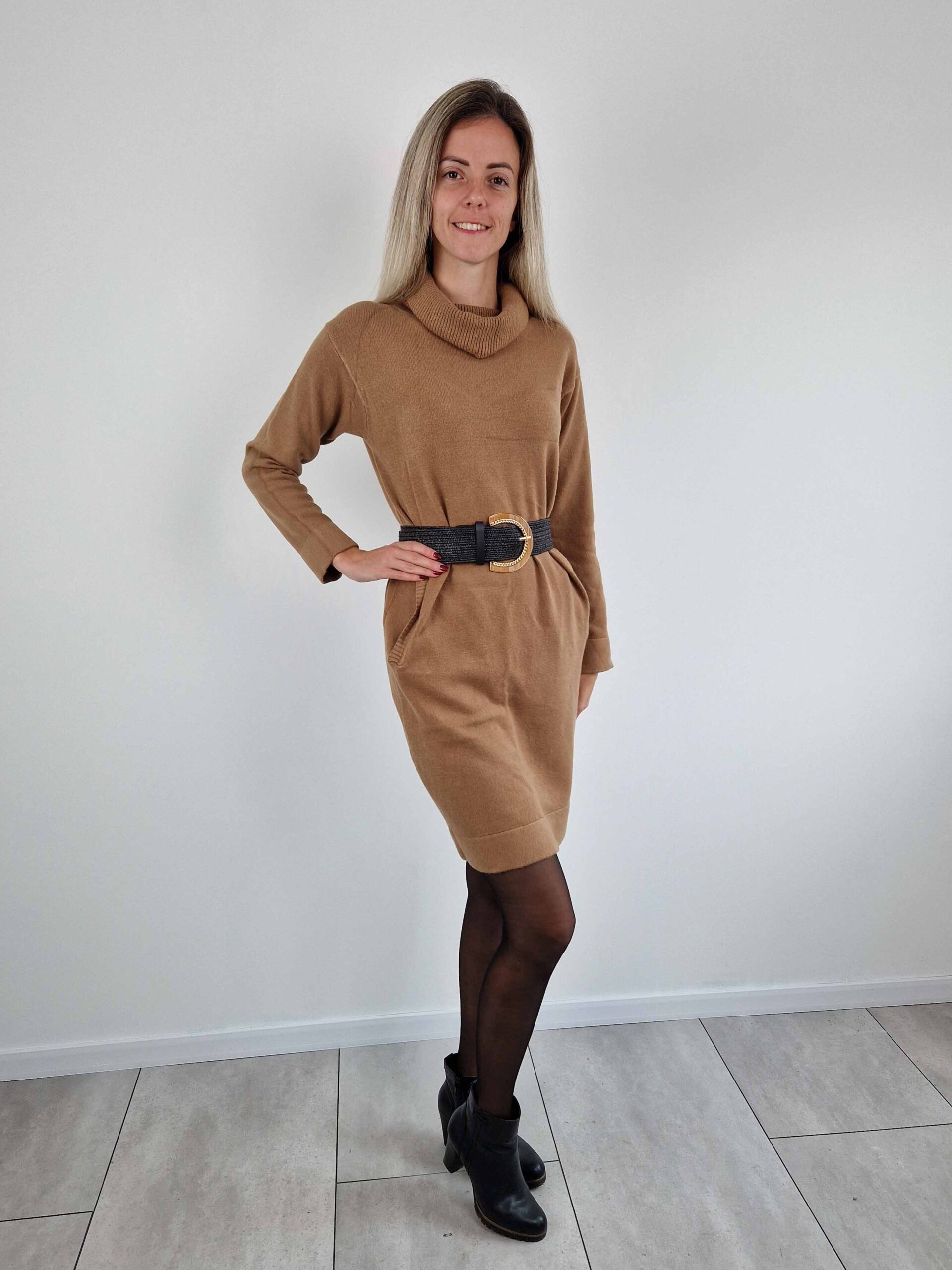 carol-zsebes-pihepuha-kotott-barna-ruha-16