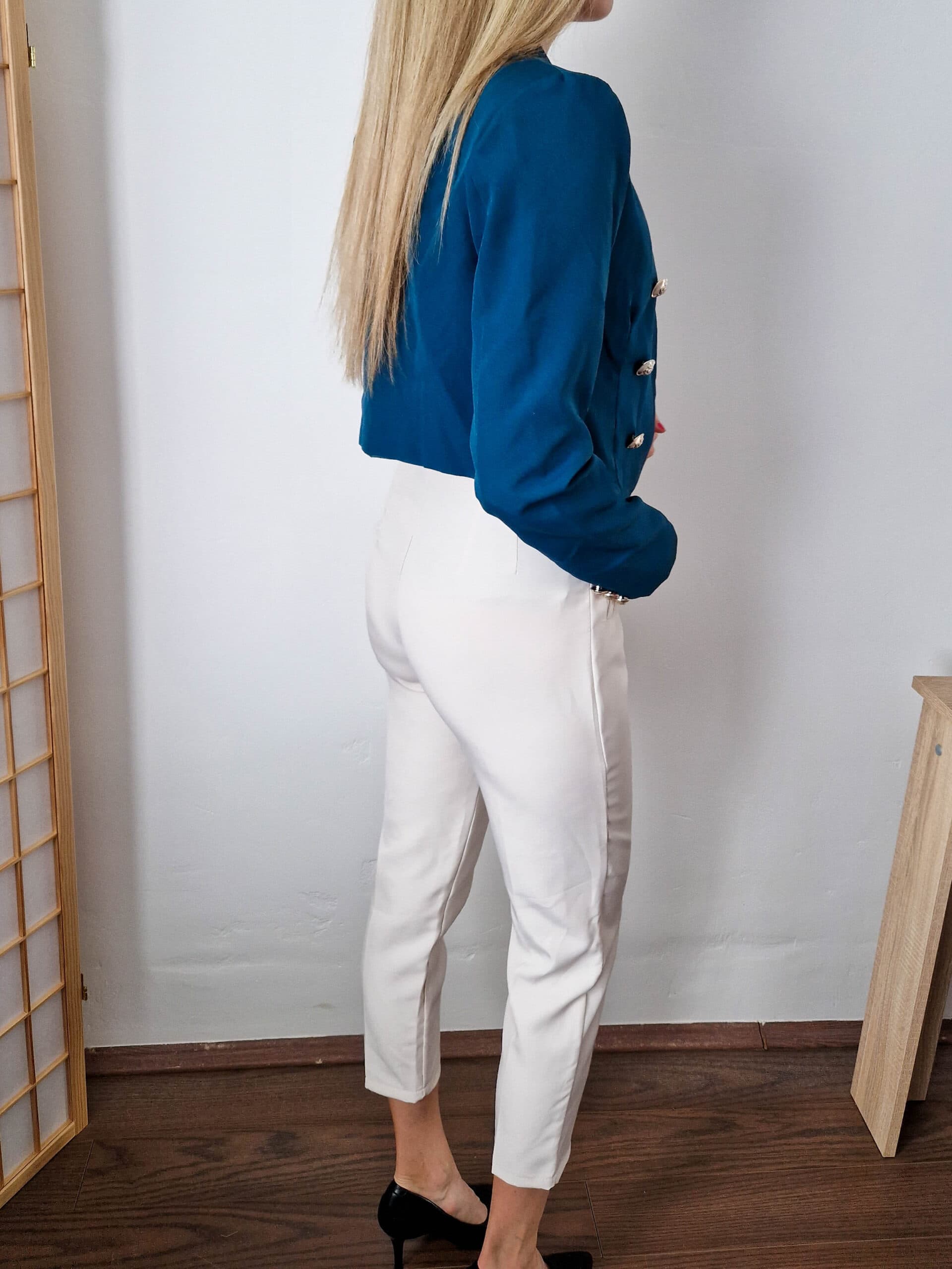 oliva-petrol-rovid-blezer-diszgombokkal-21