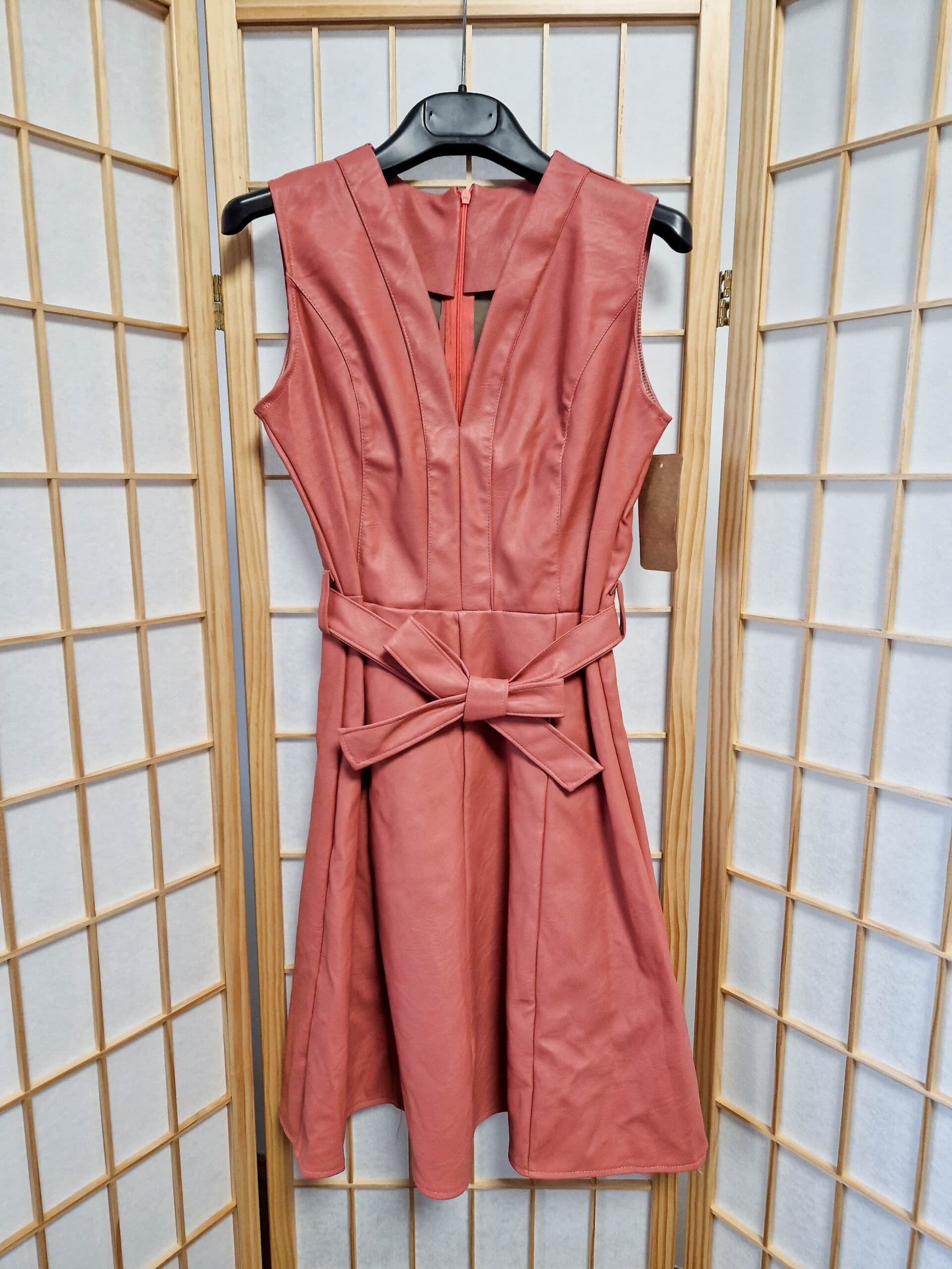 maddie-rose-borhatasu-ruha-derekan--megkotheto-1