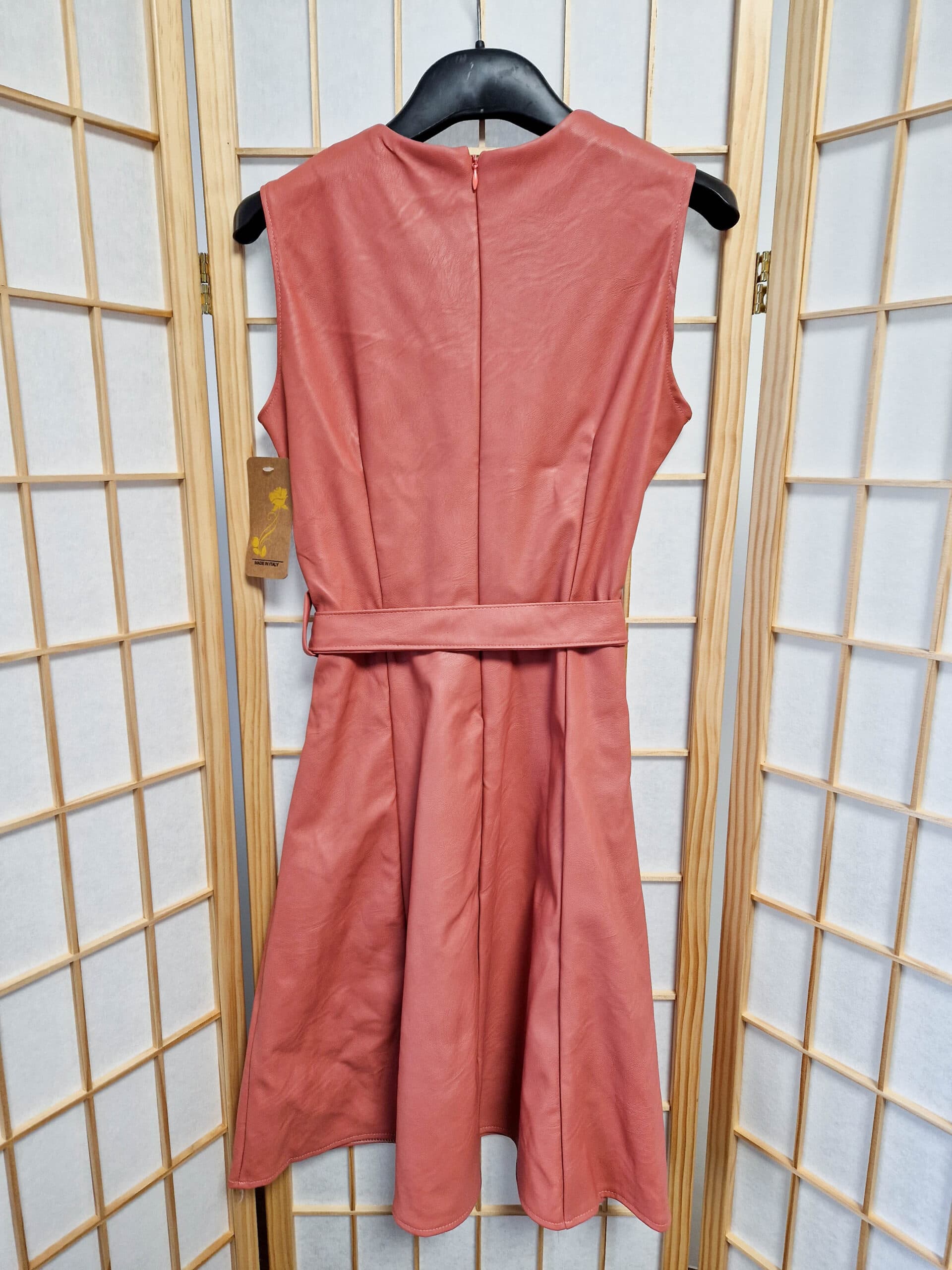 maddie-rose-borhatasu-ruha-derekan--megkotheto-2