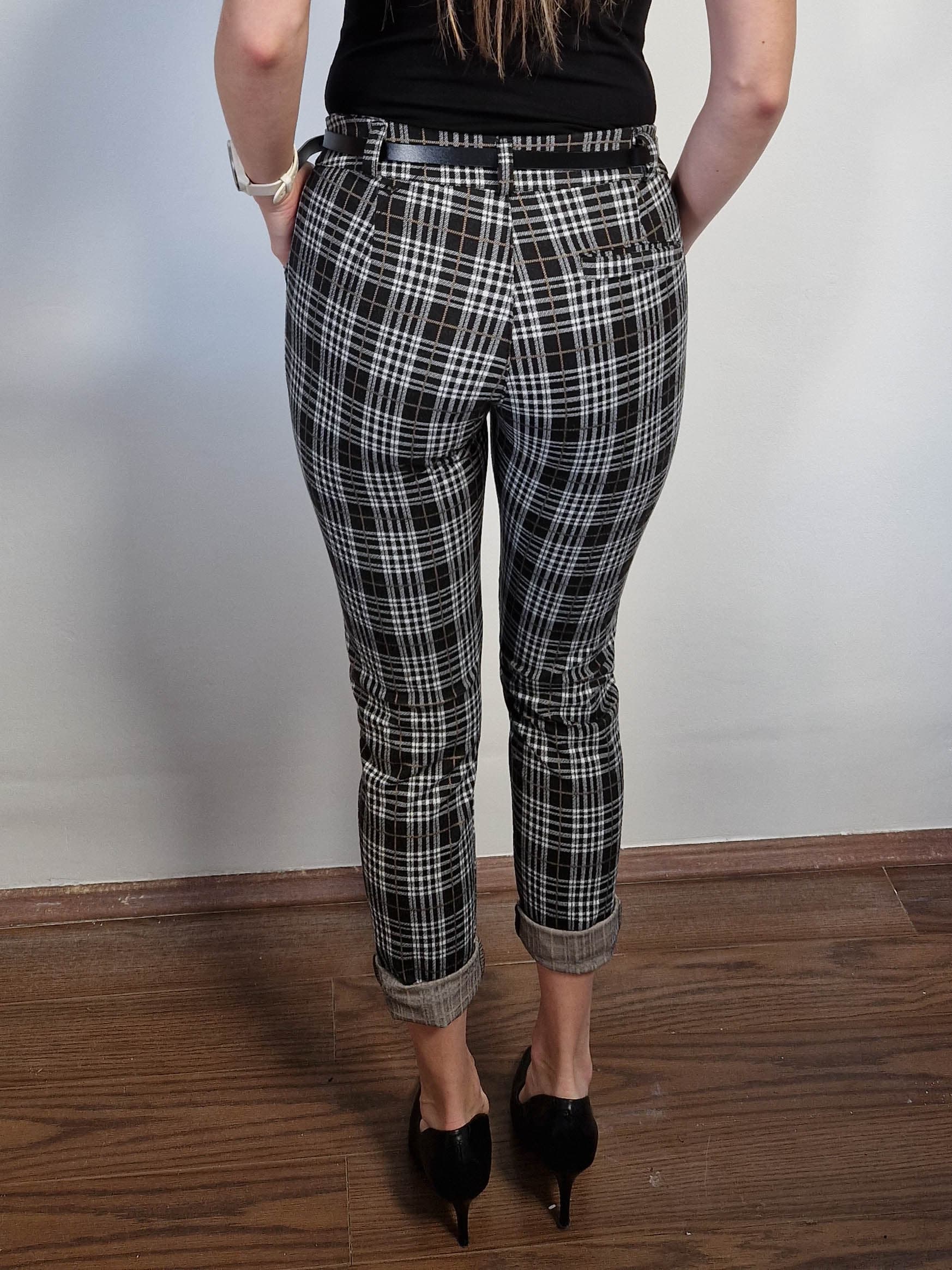 nati-kockas-fekete-feher-nadrag-ajandek-ovvel-13