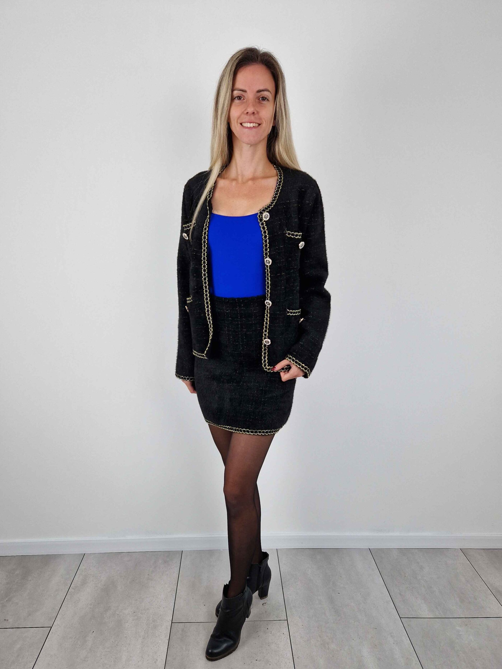 elena-fekete-blezer-szett-14