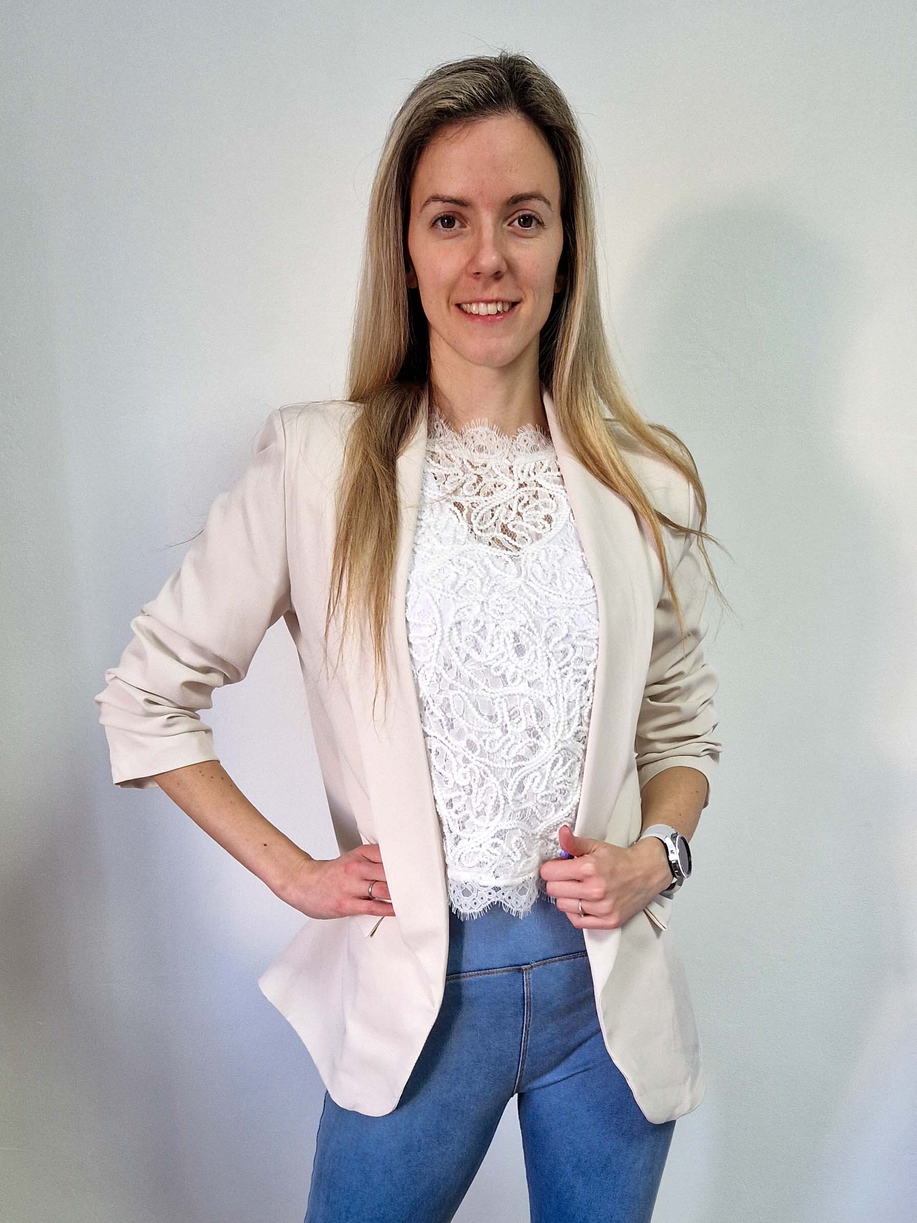 ingrid-kremszinu-noi-blezer-22