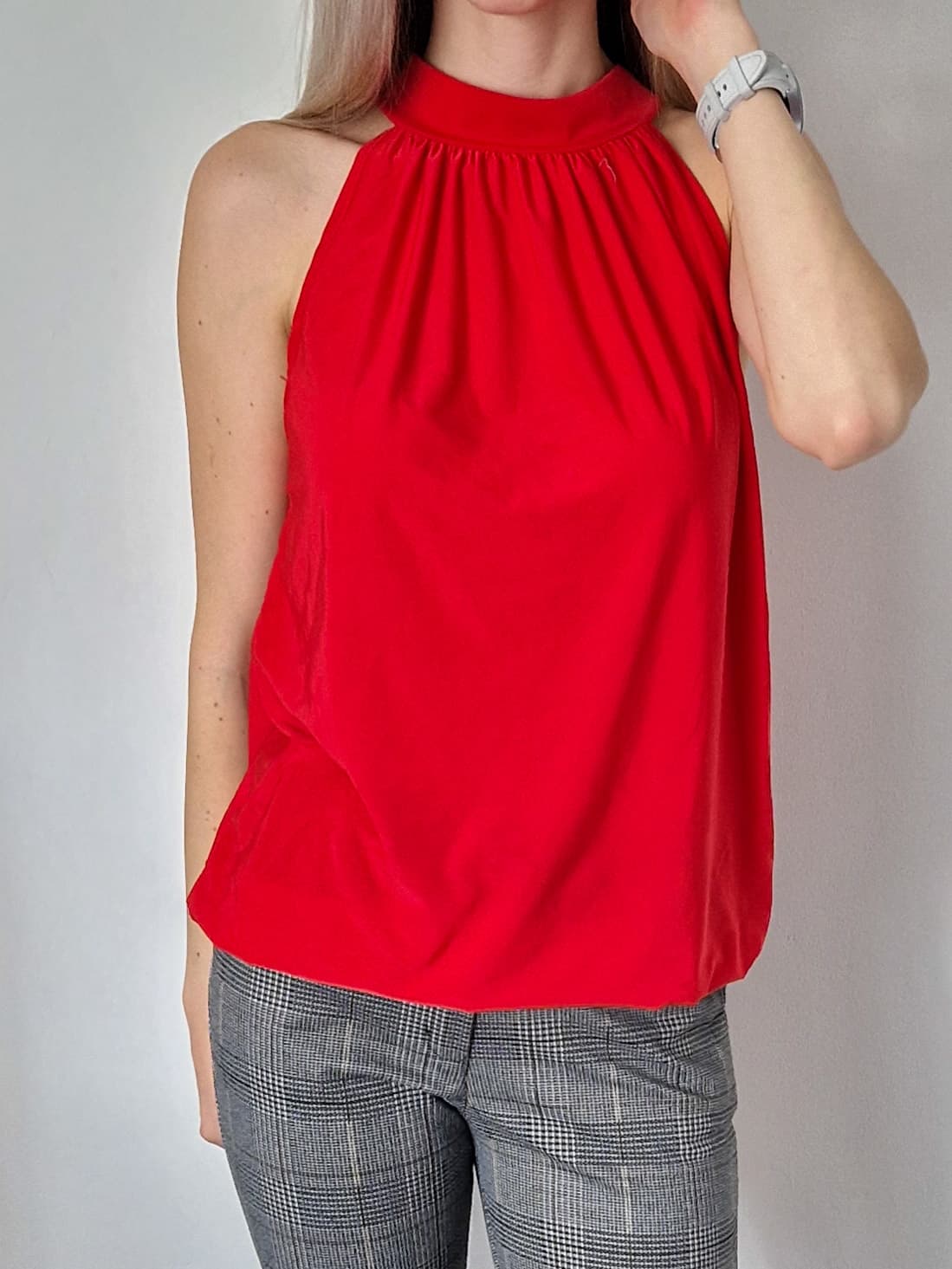 molly-piros-halter-nyaku-elegans-felso-2