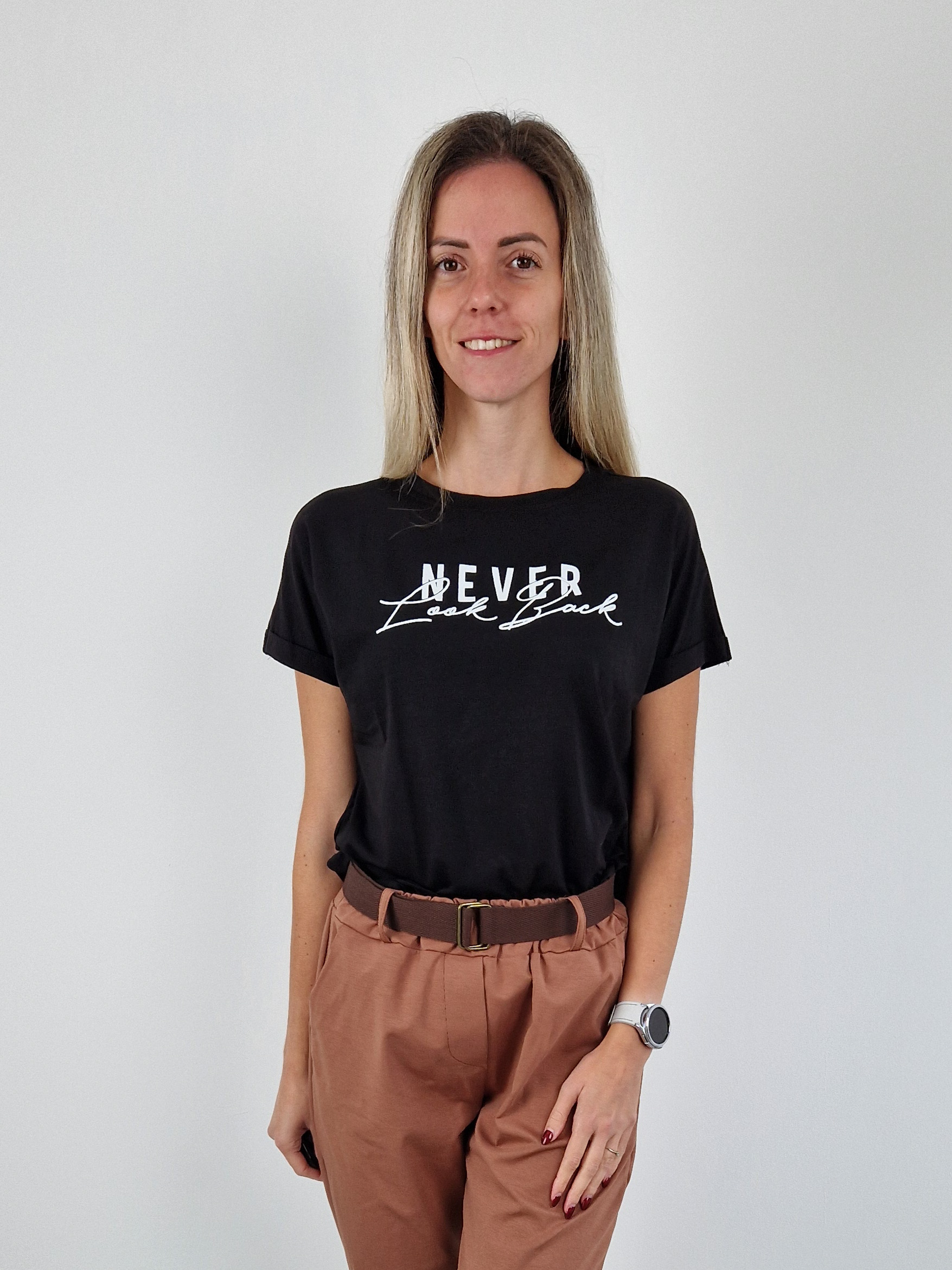 Never fekete basic pamut felső nyomott mintával