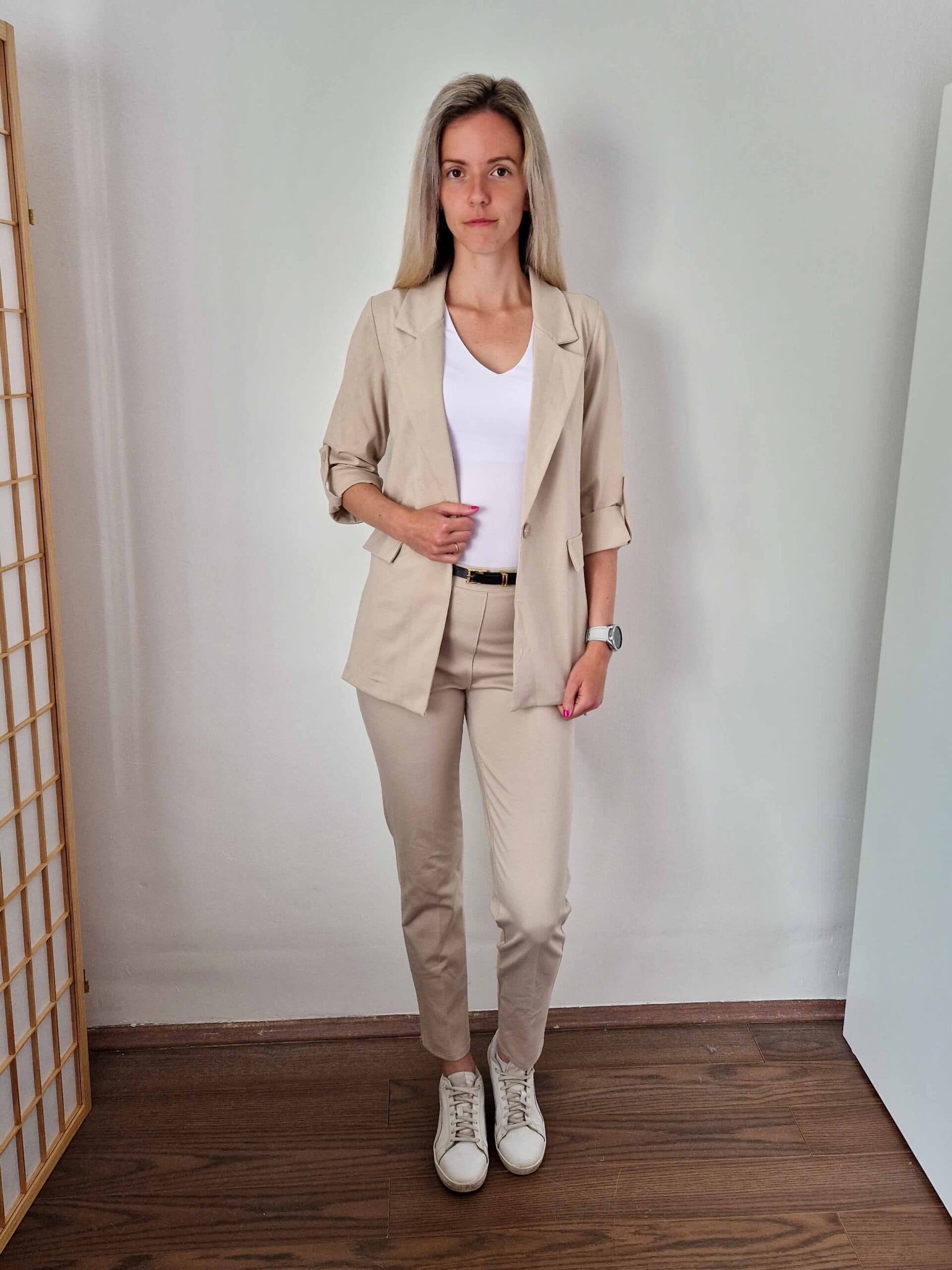 diane-hosszabb-fazonu-elegans-bezs-blezer-felgombolhato-ujjakkal-8