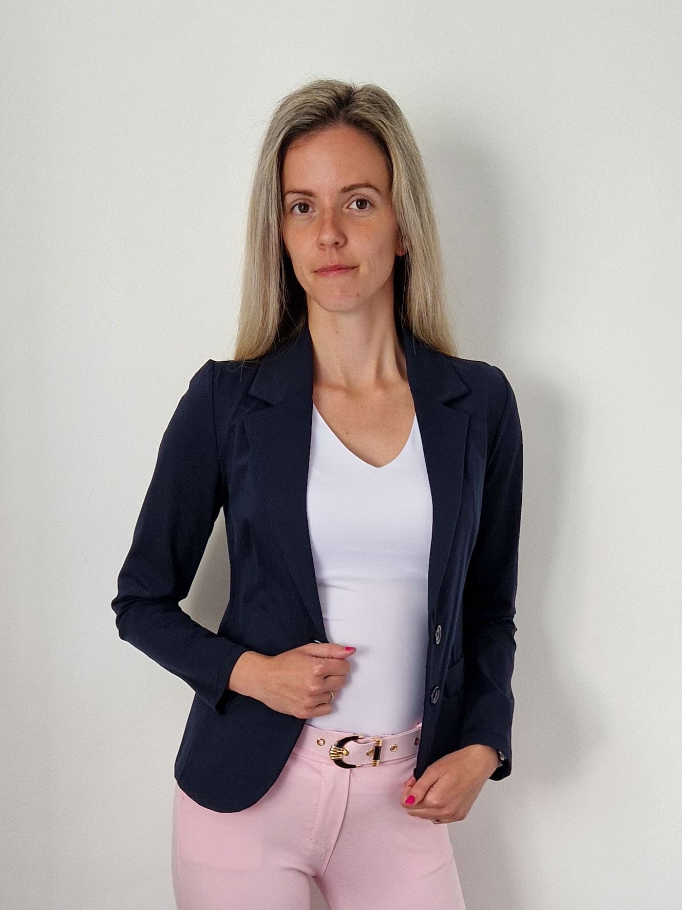 naomi-normal-hosszusagu-karcsusitott-elegans-sotetkek-blezer-3