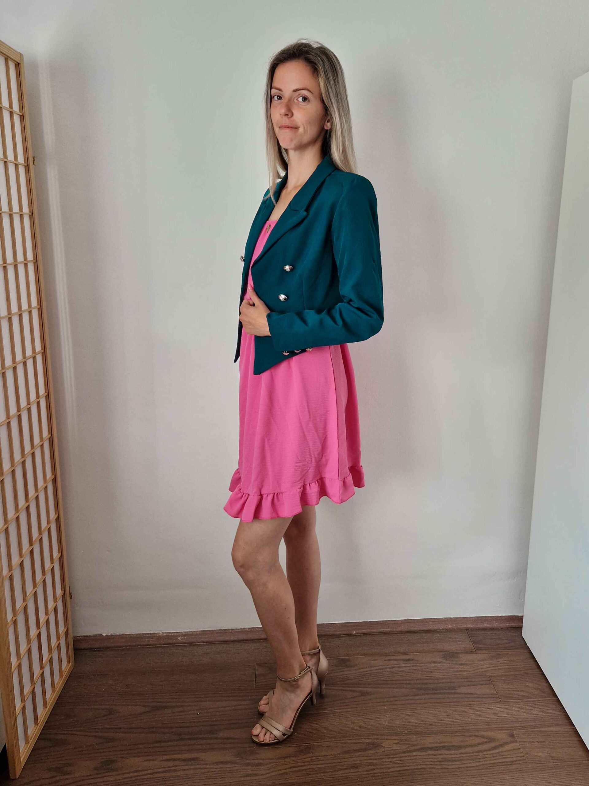 oliva-petrol-rovid-blezer-diszgombokkal-33