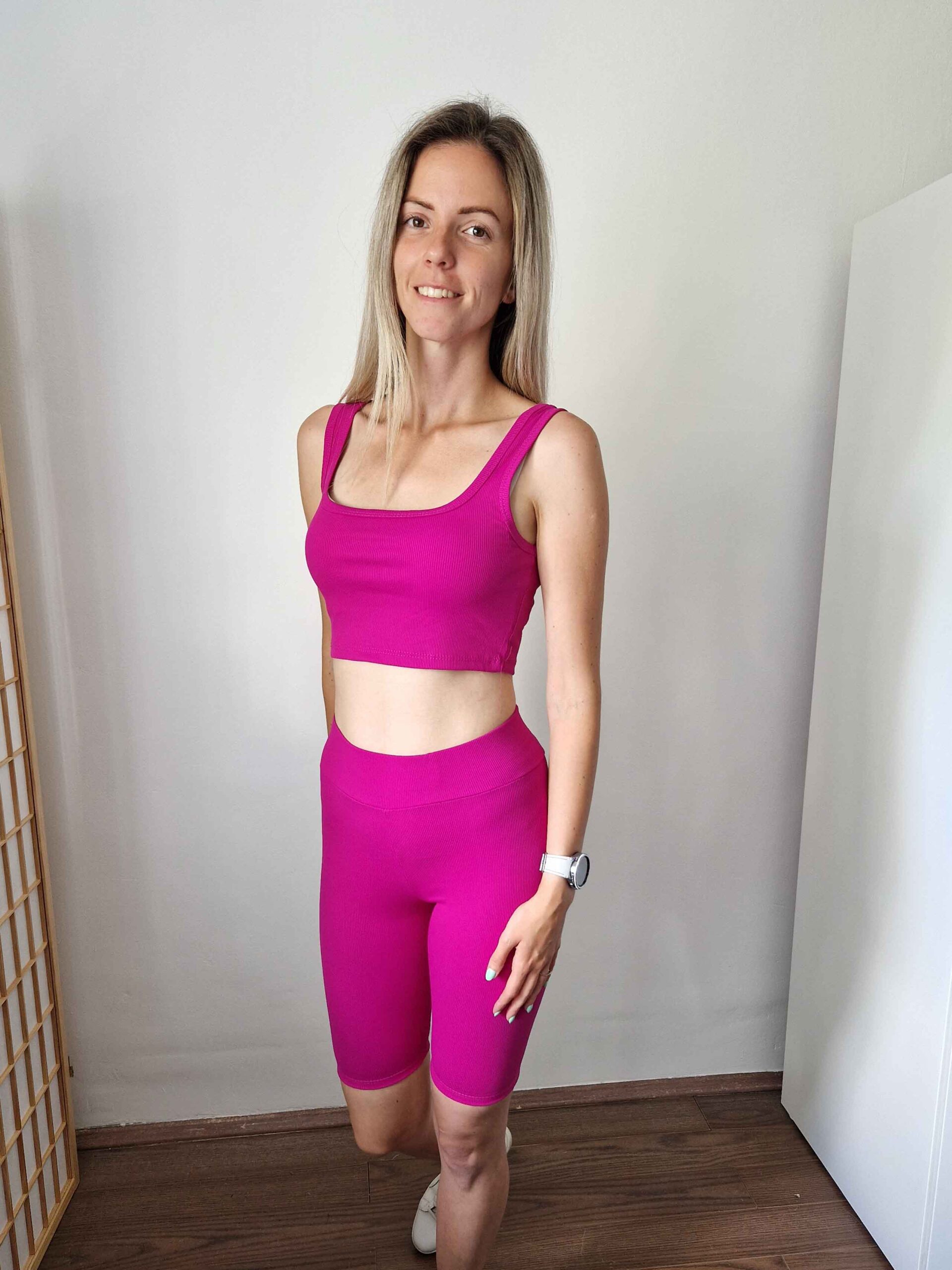 Chloe fekete cseresznye sportos szett bordázott anyagból