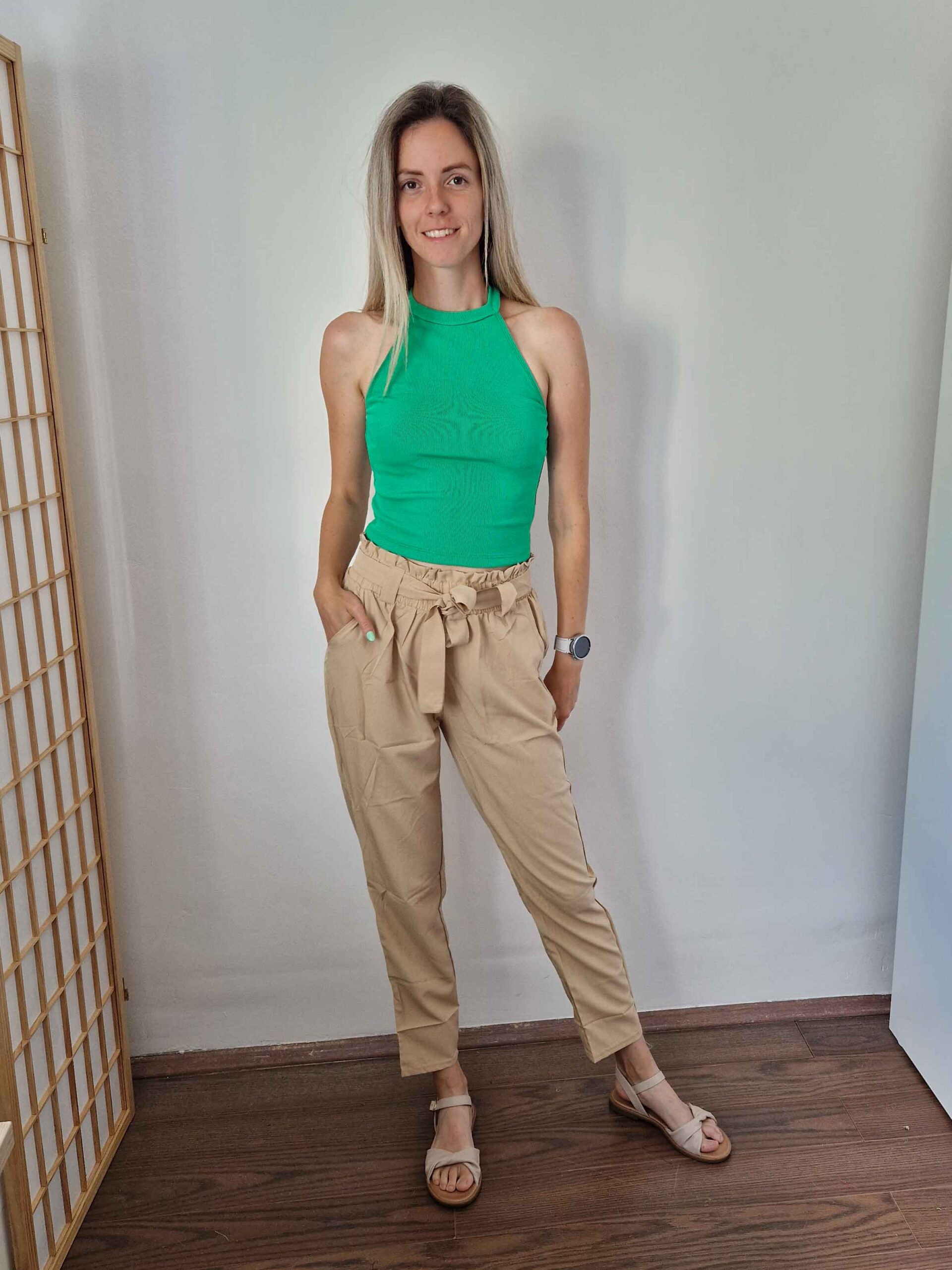 Kate halter nyakú zöld crop top bordázott anyagból