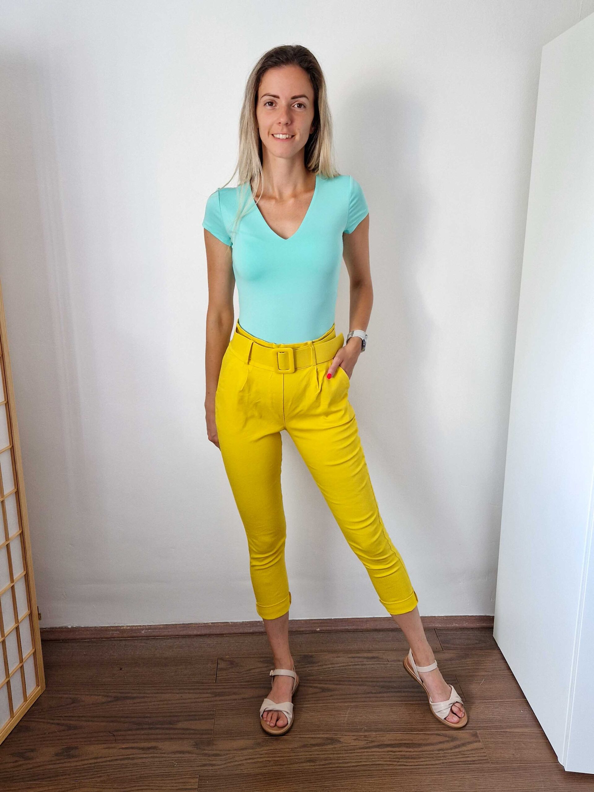 love-sotet-menta-rovid-ujju-v-nyaku-basic-felso-25