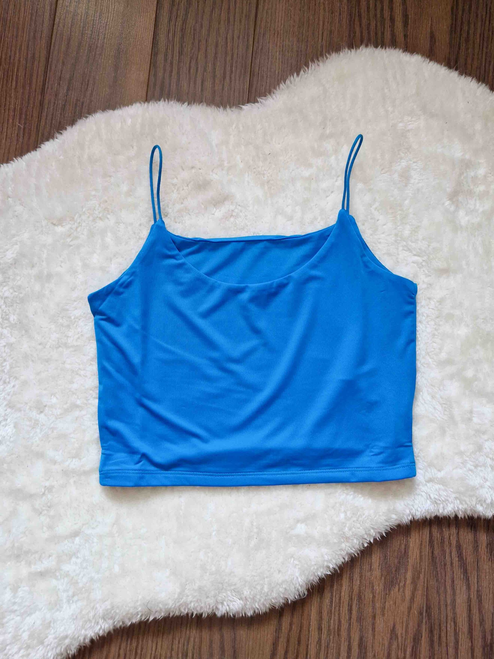 Regina kereknyakú spagettipántos basic aqua kék crop top