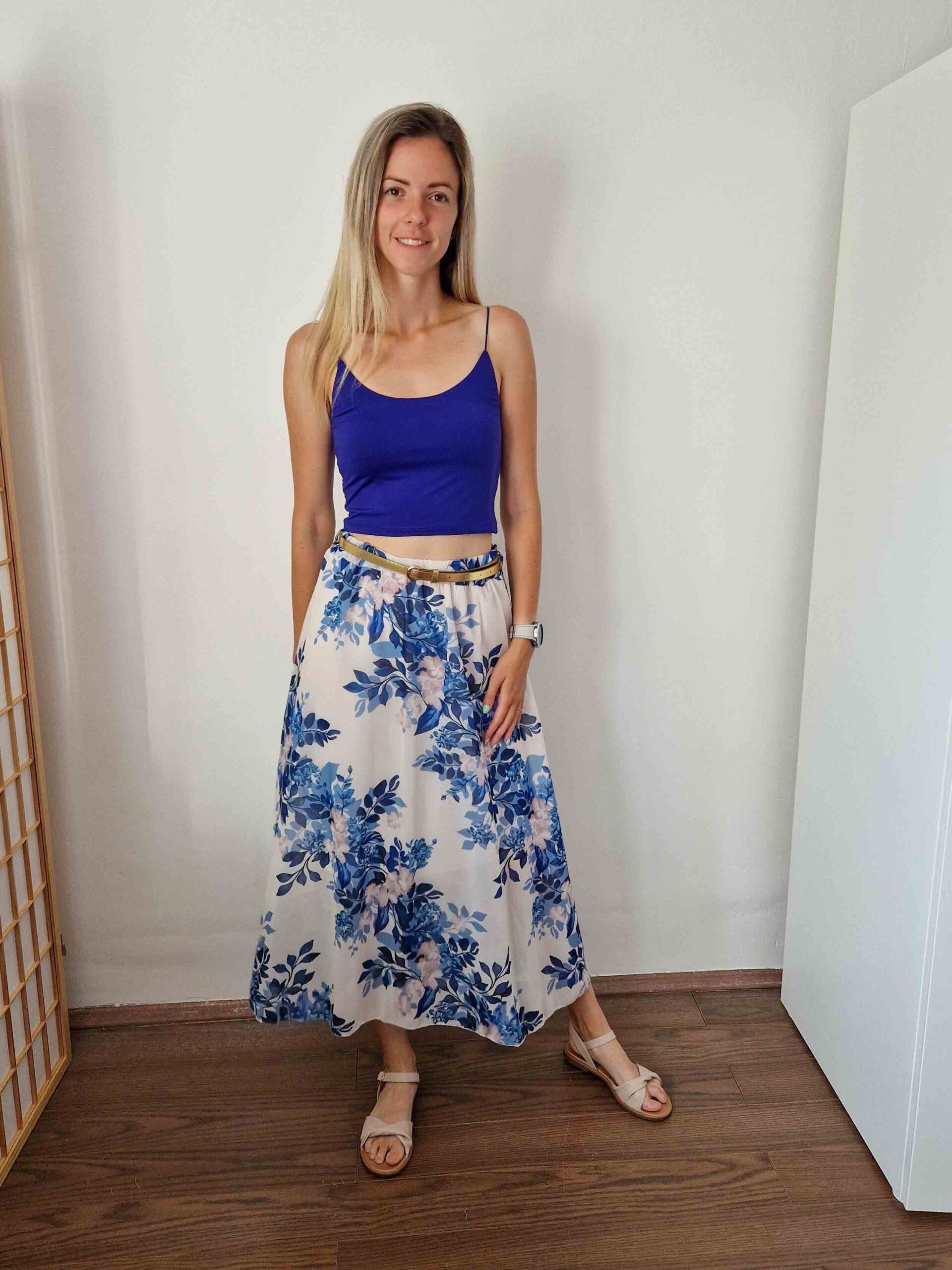 Regina kereknyakú spagettipántos basic indigókék crop top