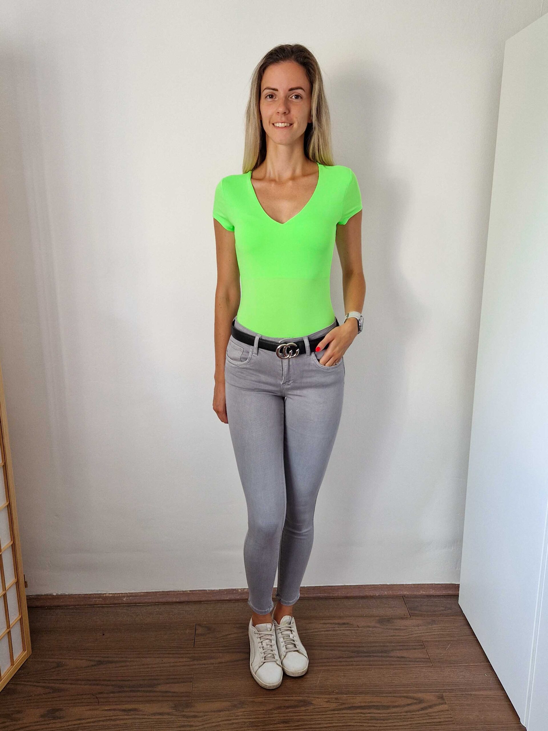 love-neon-zold-rovid-ujju-v-nyaku-basic-felso-12