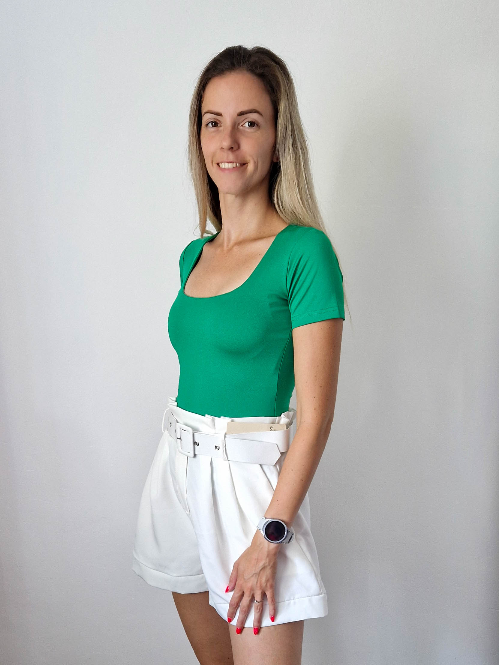 Ursula zöld push-up hatású kerek nyakú dekoltált rövidujjú felső