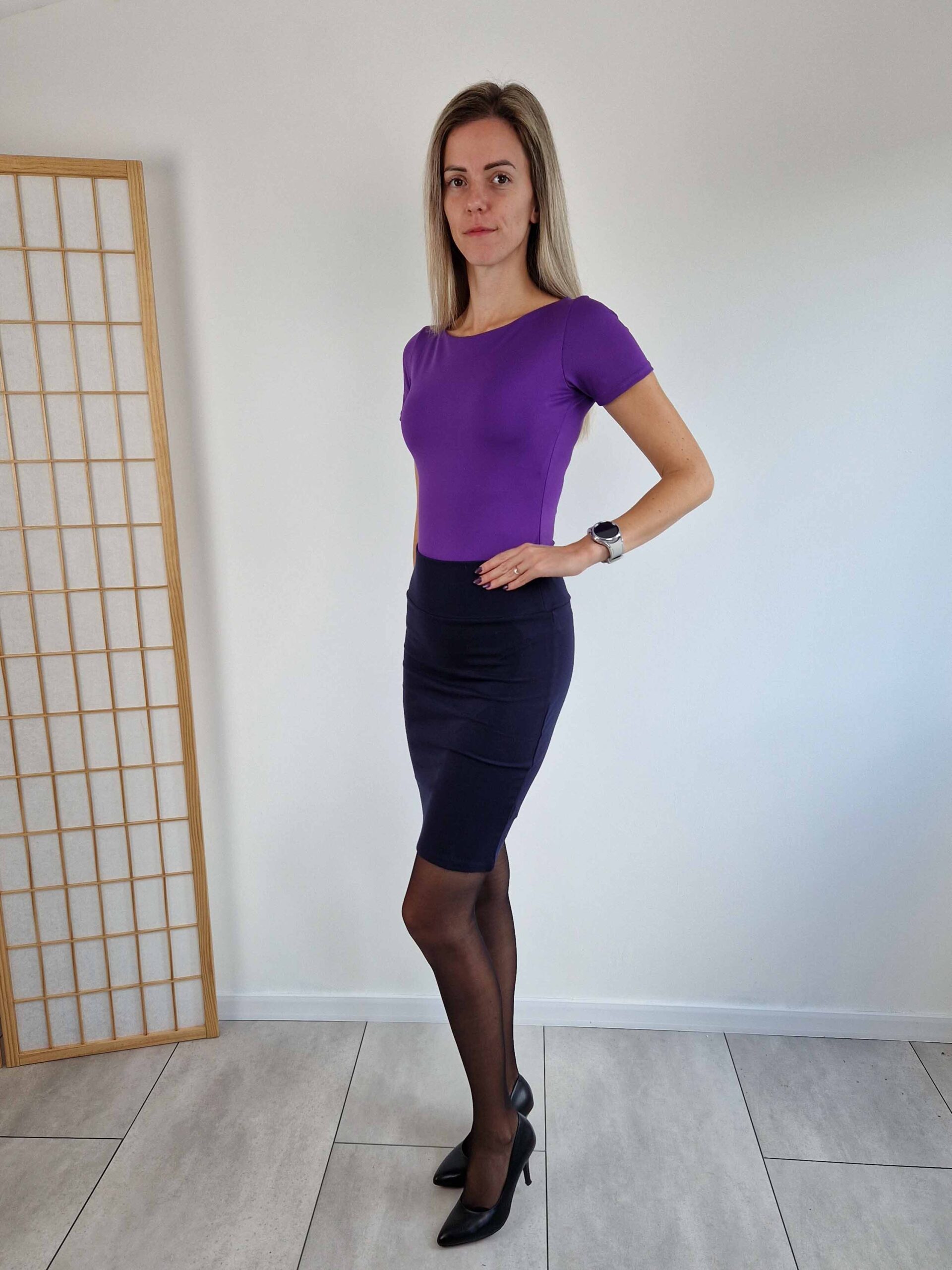 csenge-lila-kerek-nyaku-rovidujju-body-5