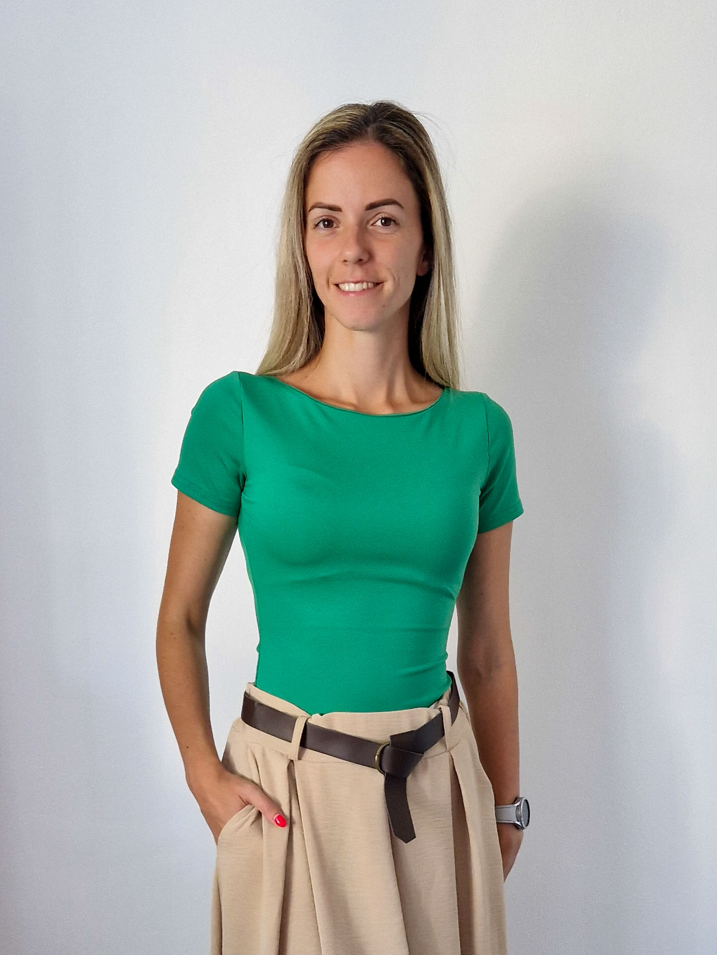 Csenge zöld kerek nyakú rövidujjú body
