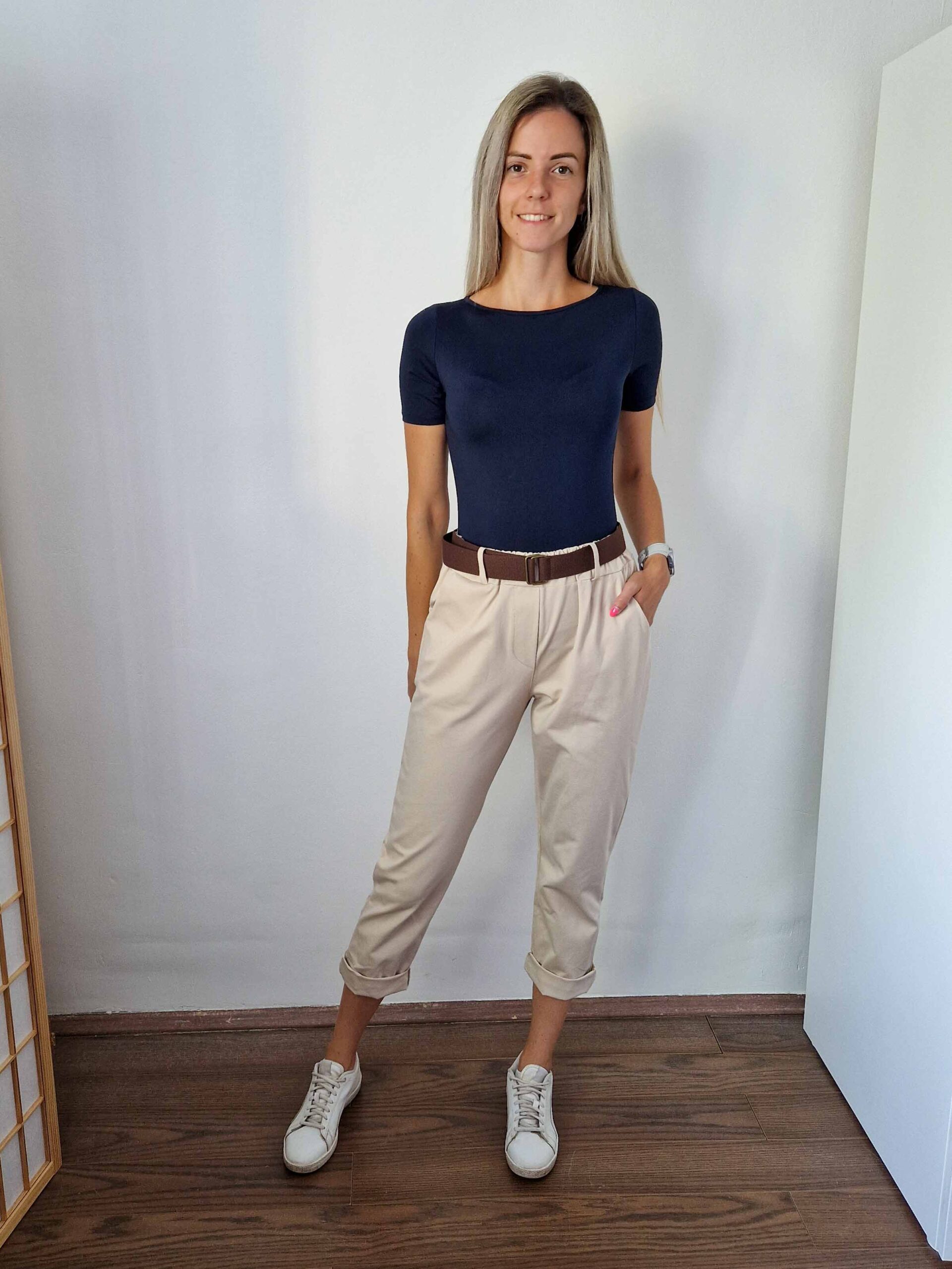 love-navy-kek-rovid-ujju-kereknyaku-basic-felso-4