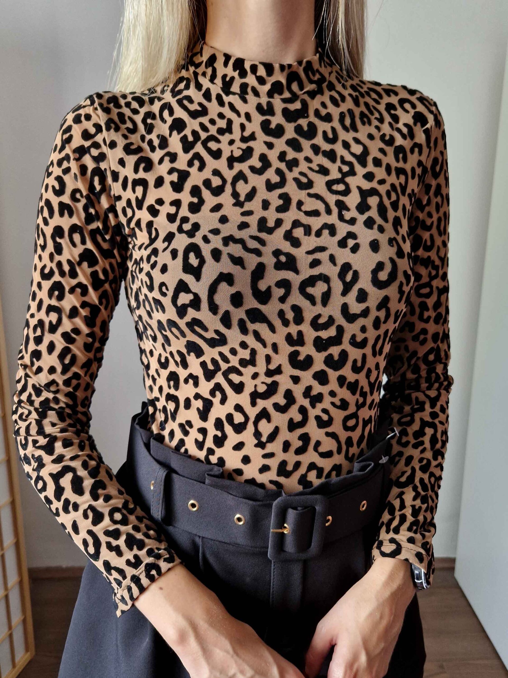 zaira-barna-leopardmintas-neccbody-3