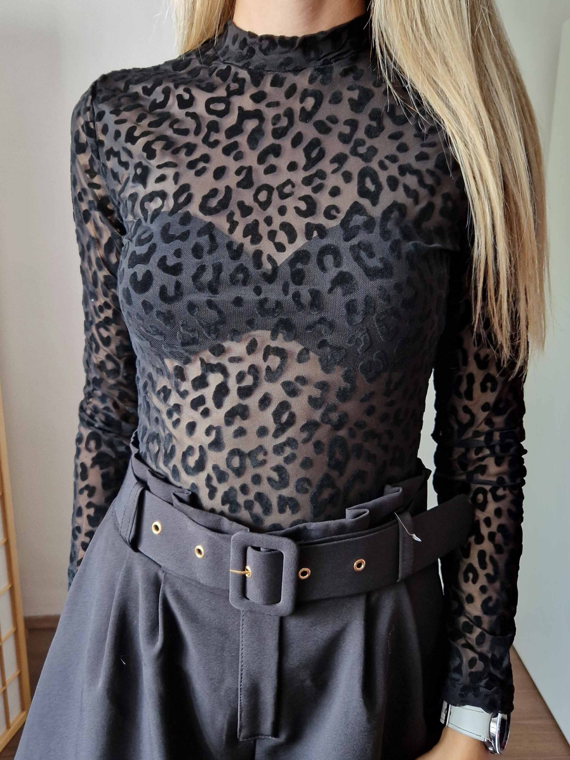 zaira-fekete-leopardmintas-neccbody-1