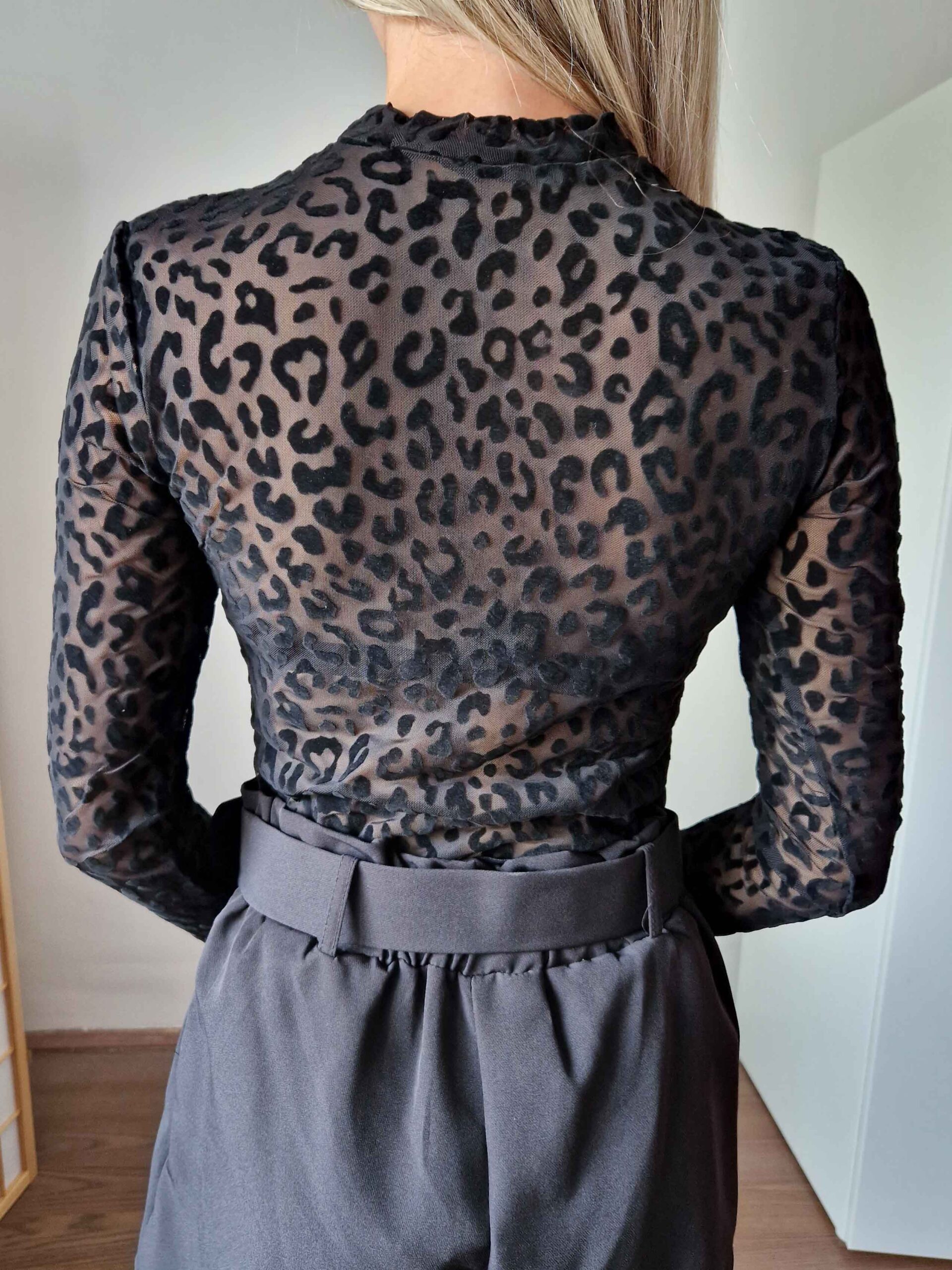 zaira-fekete-leopardmintas-neccbody-4