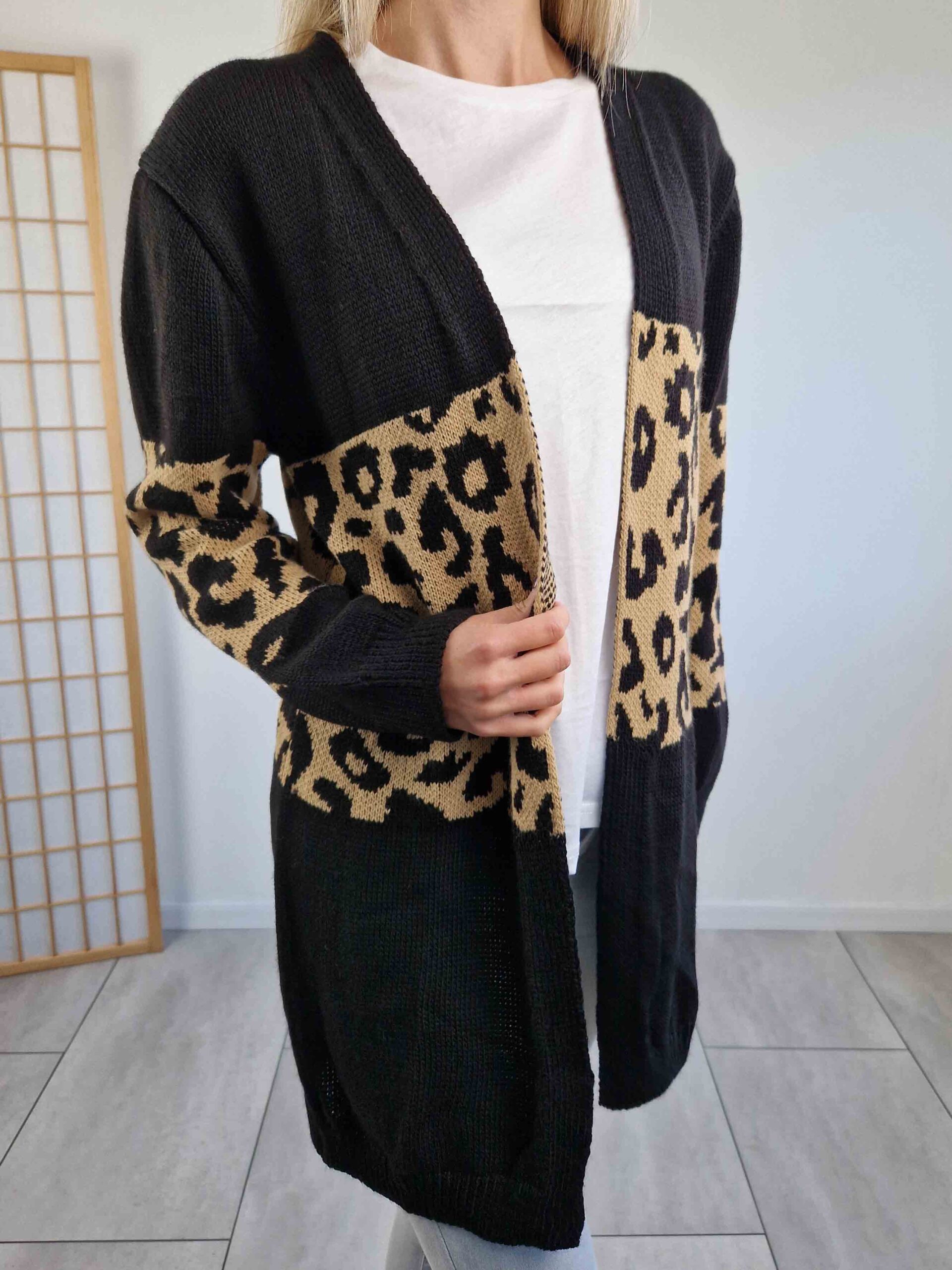 felino-allatmintas-fekete-kotott-kardigan-15
