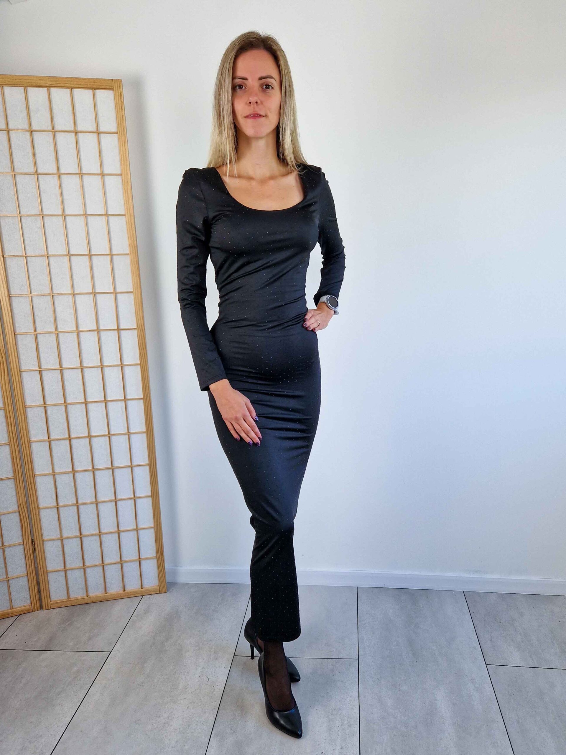 noir-elegans-strasszkoves-alkalmi-maxiruha-3