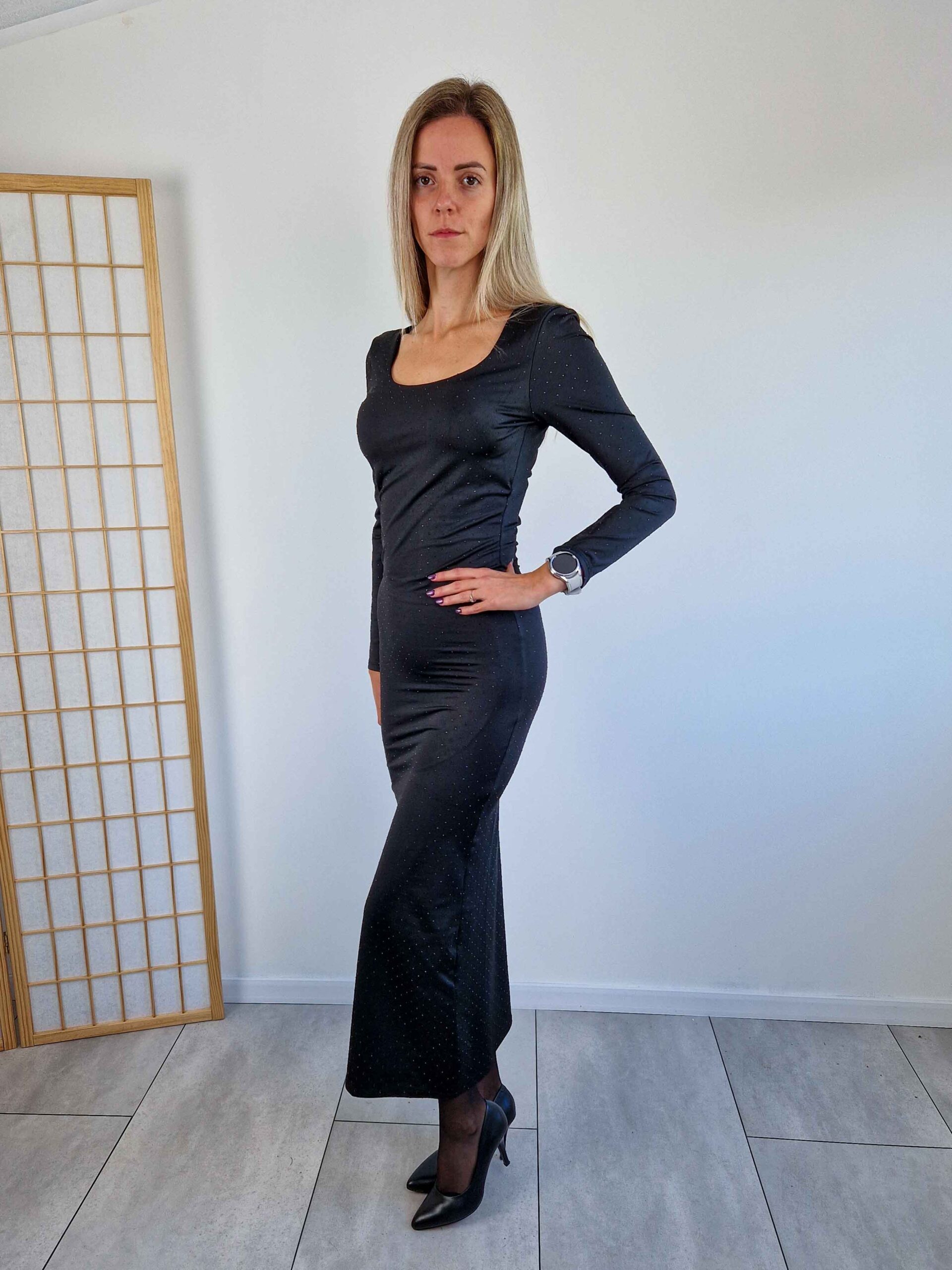 noir-elegans-strasszkoves-alkalmi-maxiruha-4