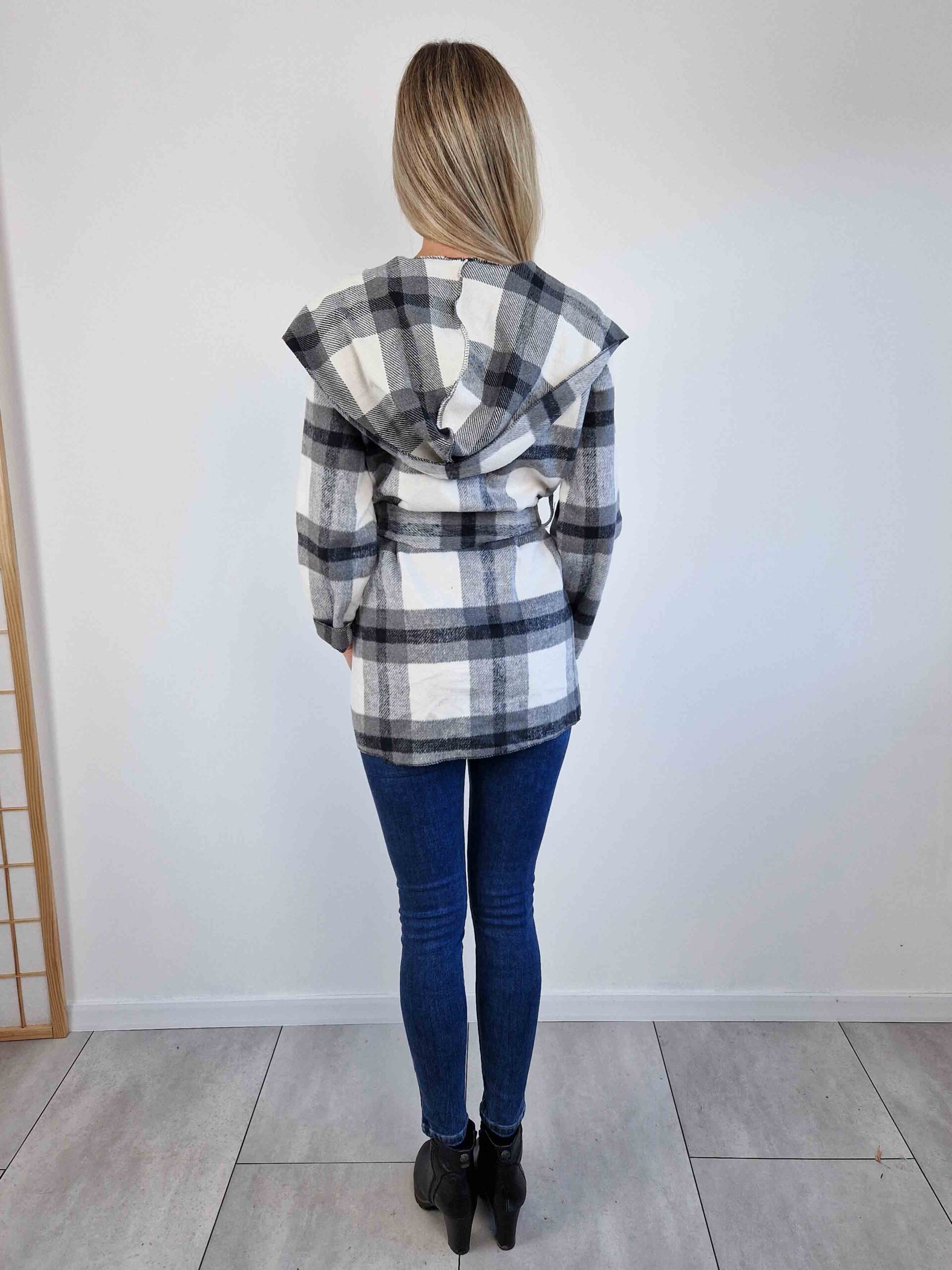 grid-szurke-kockas-kardigan-derekan-megkotheto-10