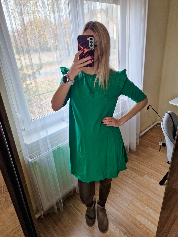 lotti-zold-fodros-vallu-pamut-ruha-haromnegyedes-ujjal-10