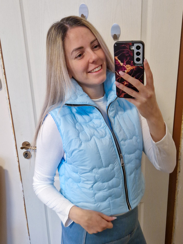 Maci babakék mellény rövid fazonnal