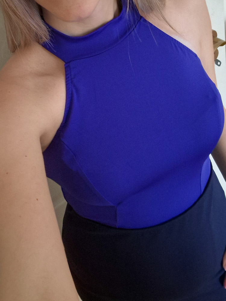 Hannah halter nyakú elegáns indigókék felső