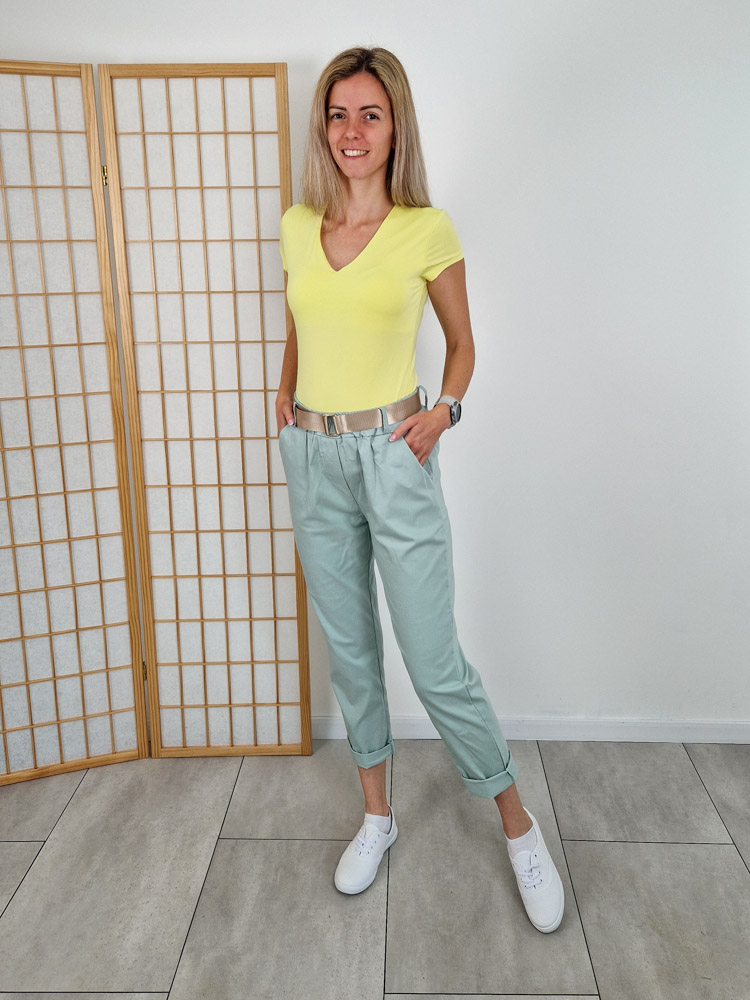 Love pasztell sárga rövid ujjú V nyakú basic felső