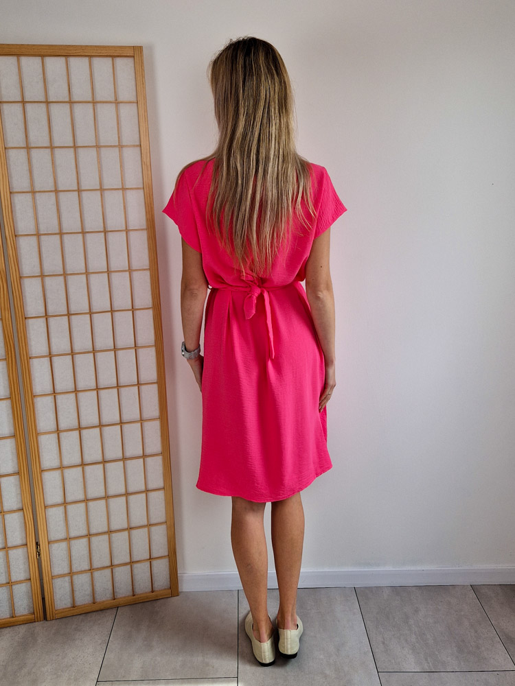 Nara pink derekán megkötős kényelmes midiruha