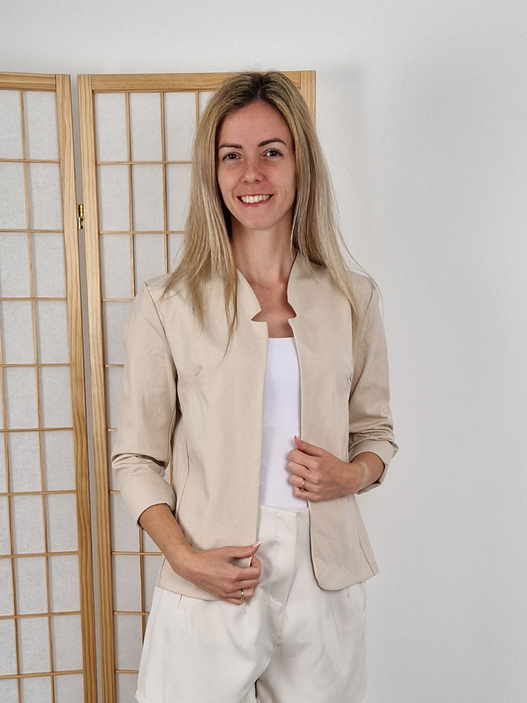 Camilla bézs elegáns blézer