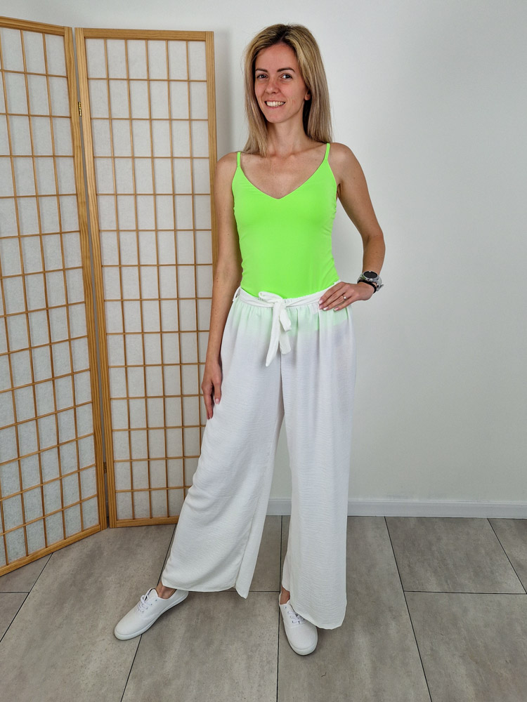 Flóra vékonypántos V nyakú neon zöld top
